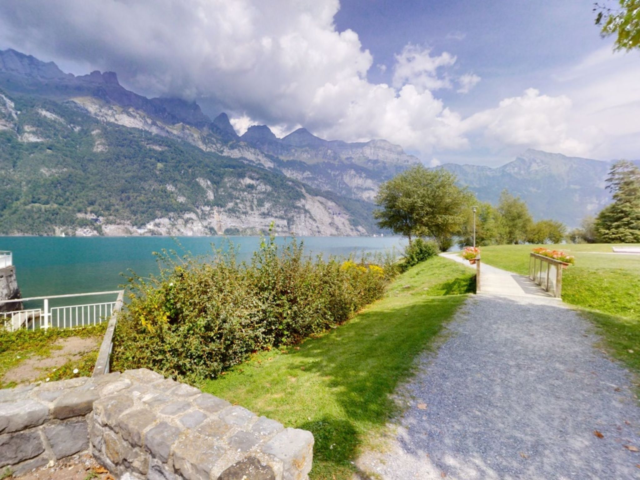 Walensee House & Apartments, (Unterterzen). Deluxe Apartment Nr. 131