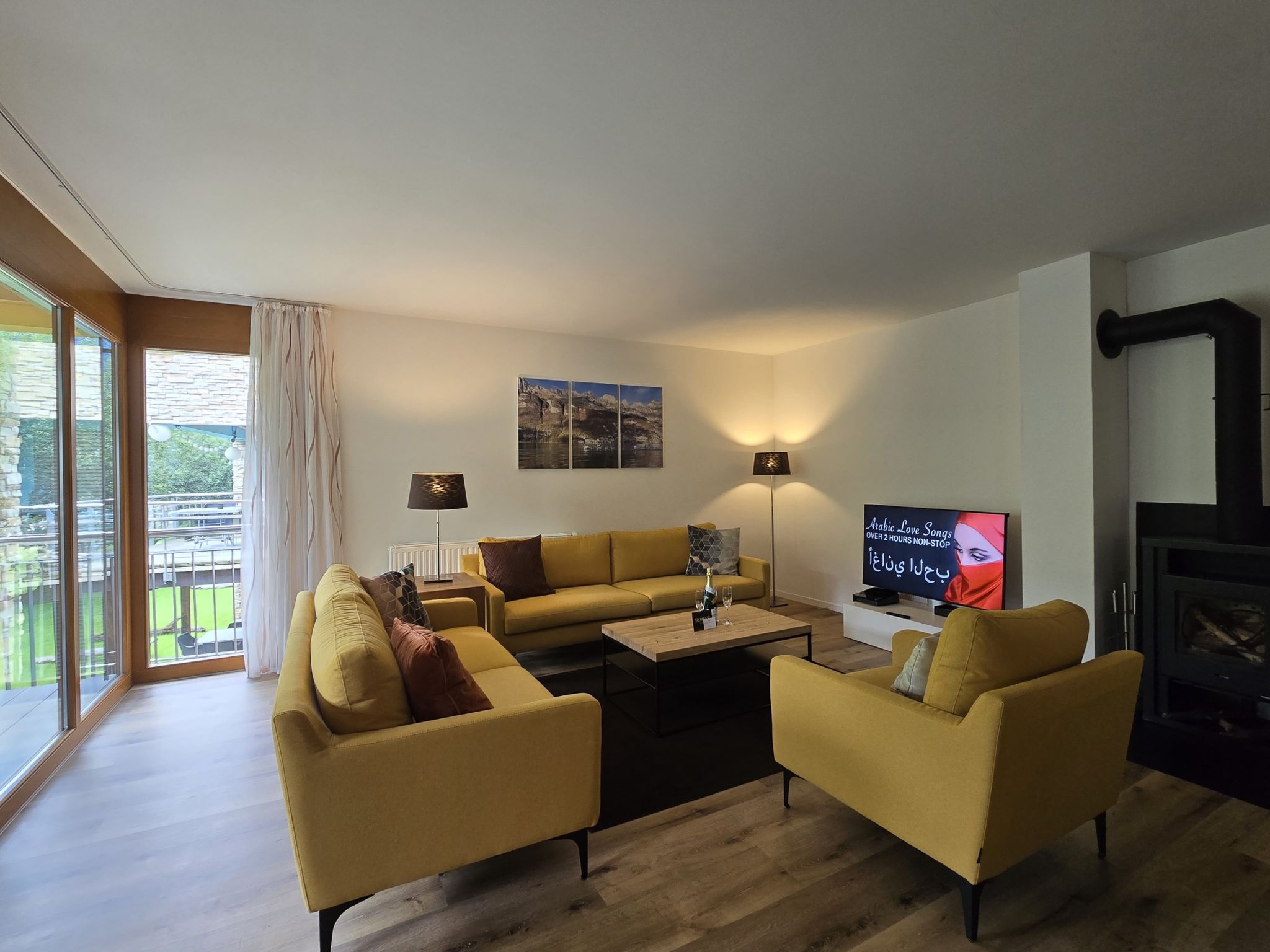 Walensee House & Apartments, (Unterterzen). Penthouse Apartment Nr. 105 - Image-tags.info