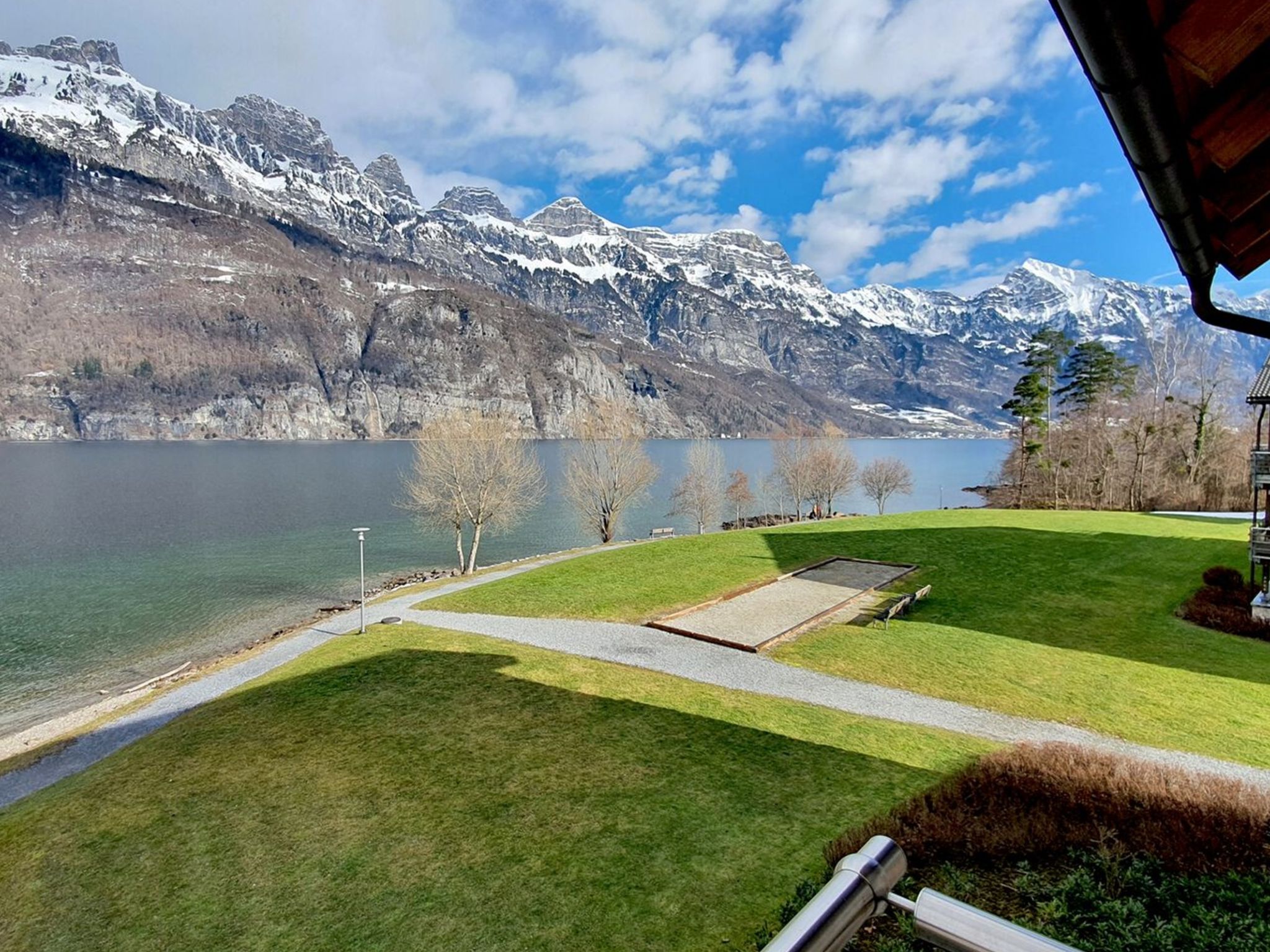 Walensee House & Apartments, (Unterterzen). Deluxe Penthouse Apartment Nr. 38 - Image-tags.info