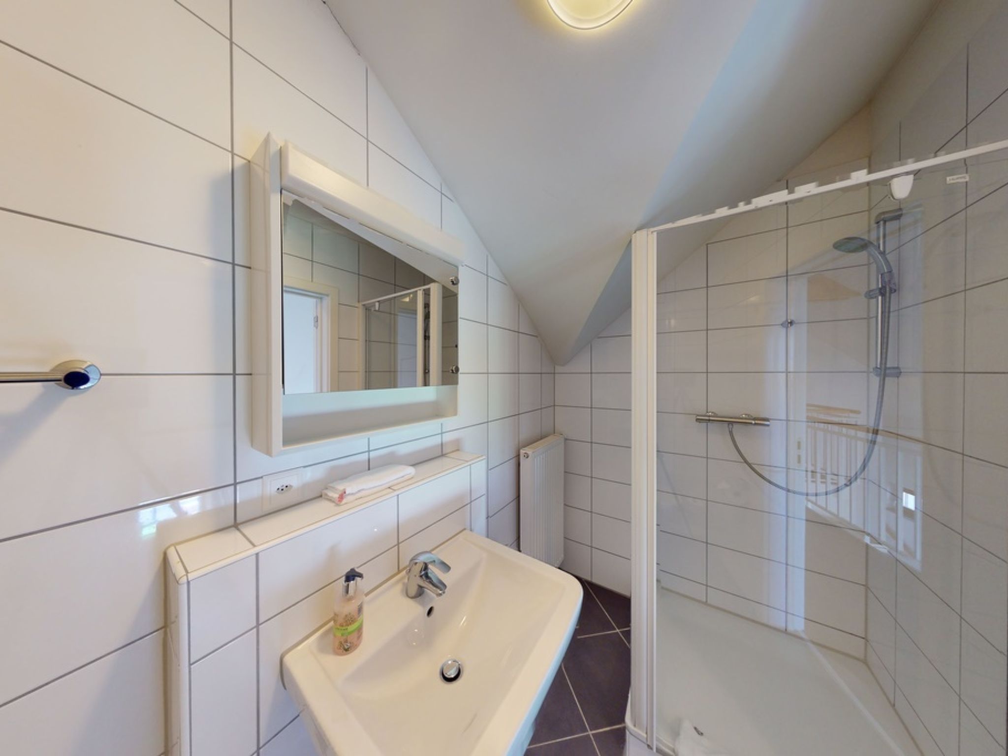 Walensee House & Apartments, (Unterterzen). Deluxe Penthouse Apartment Nr. 38 - Image-tags.info