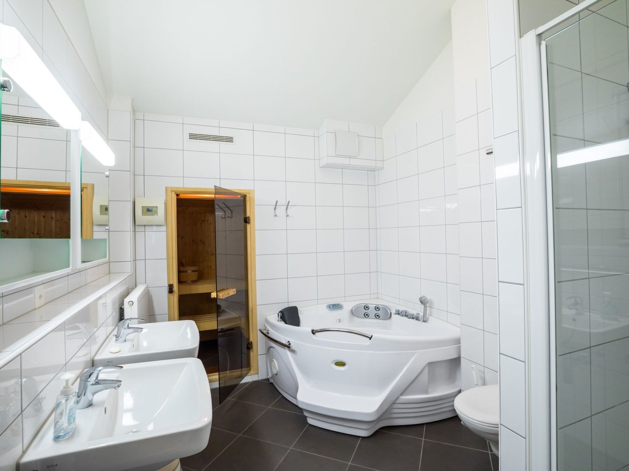 Appartement Ferienwohnungen Resort Walensee 129 & 130, (Unterterzen), – Extérieur de la maison, photo 16 sur 67