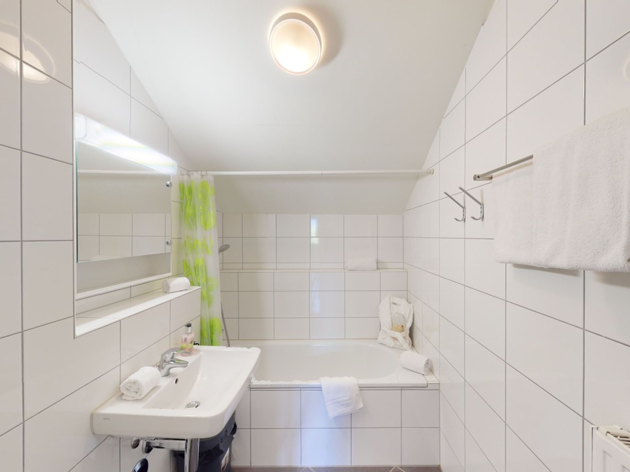Walensee House & Apartments, (Unterterzen). Penthouse Apartment Nr. 162 - Image-tags.info