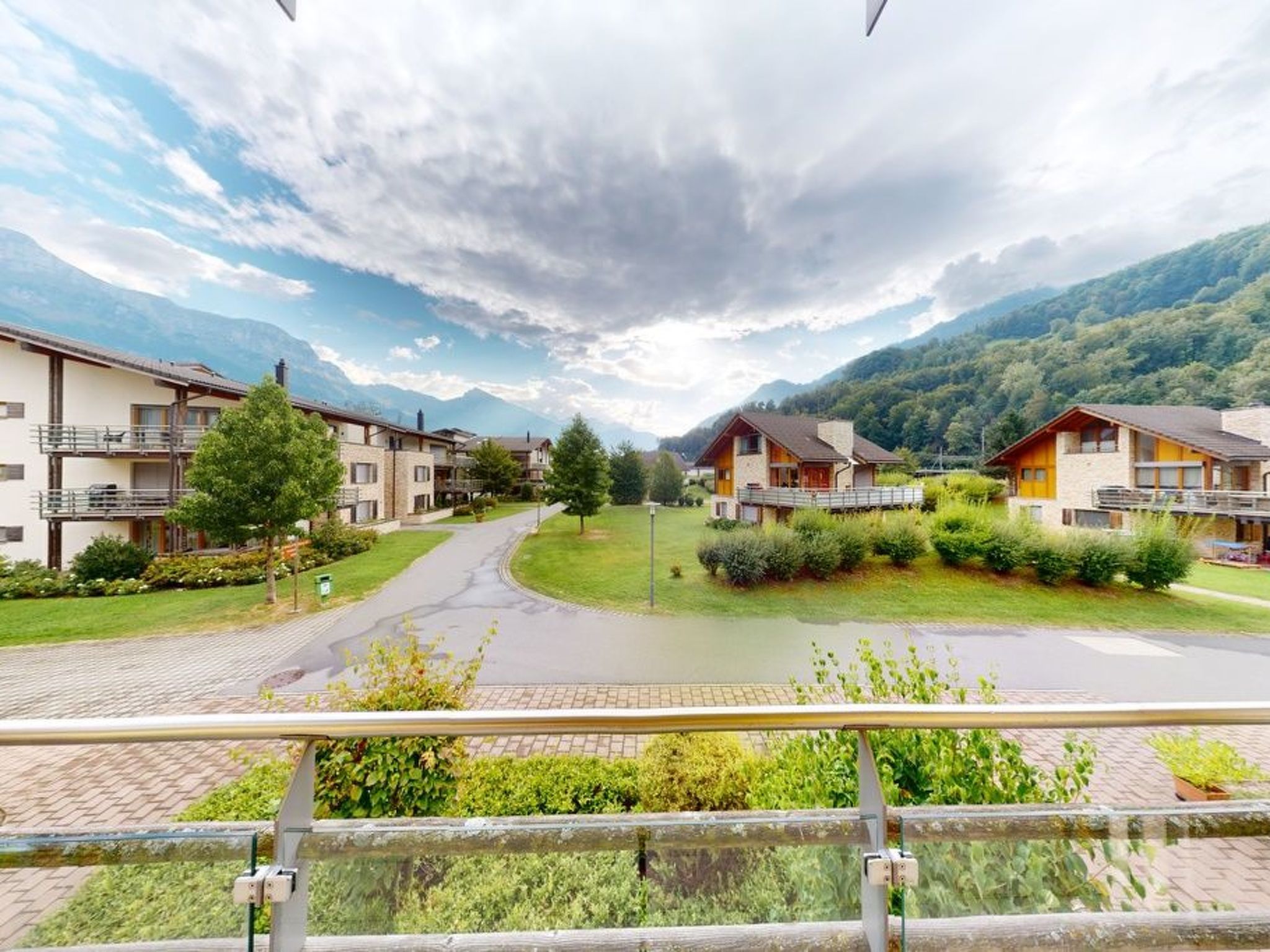 Walensee House & Apartments, (Unterterzen),