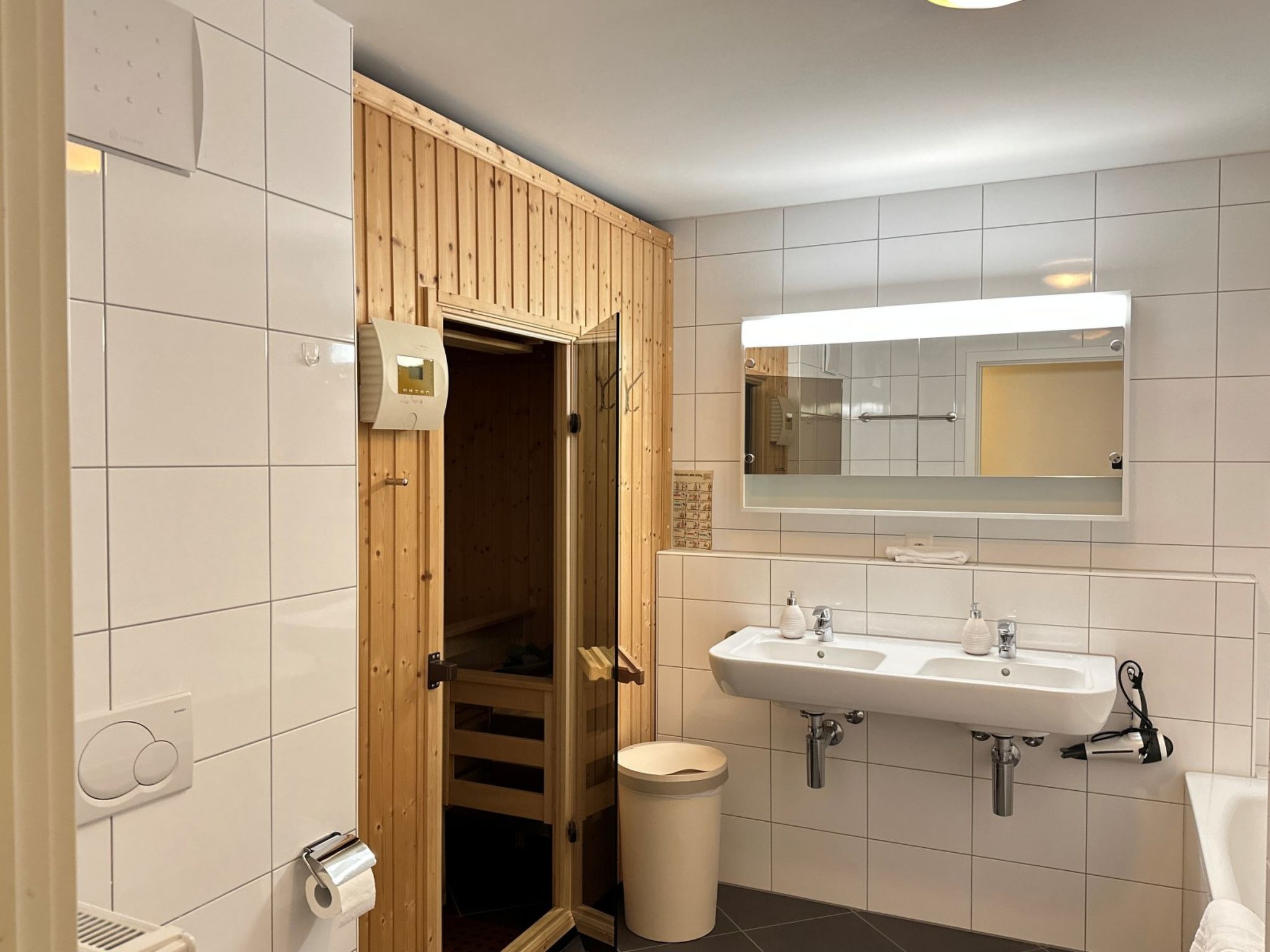 Walensee House & Apartments, (Unterterzen), - Inside