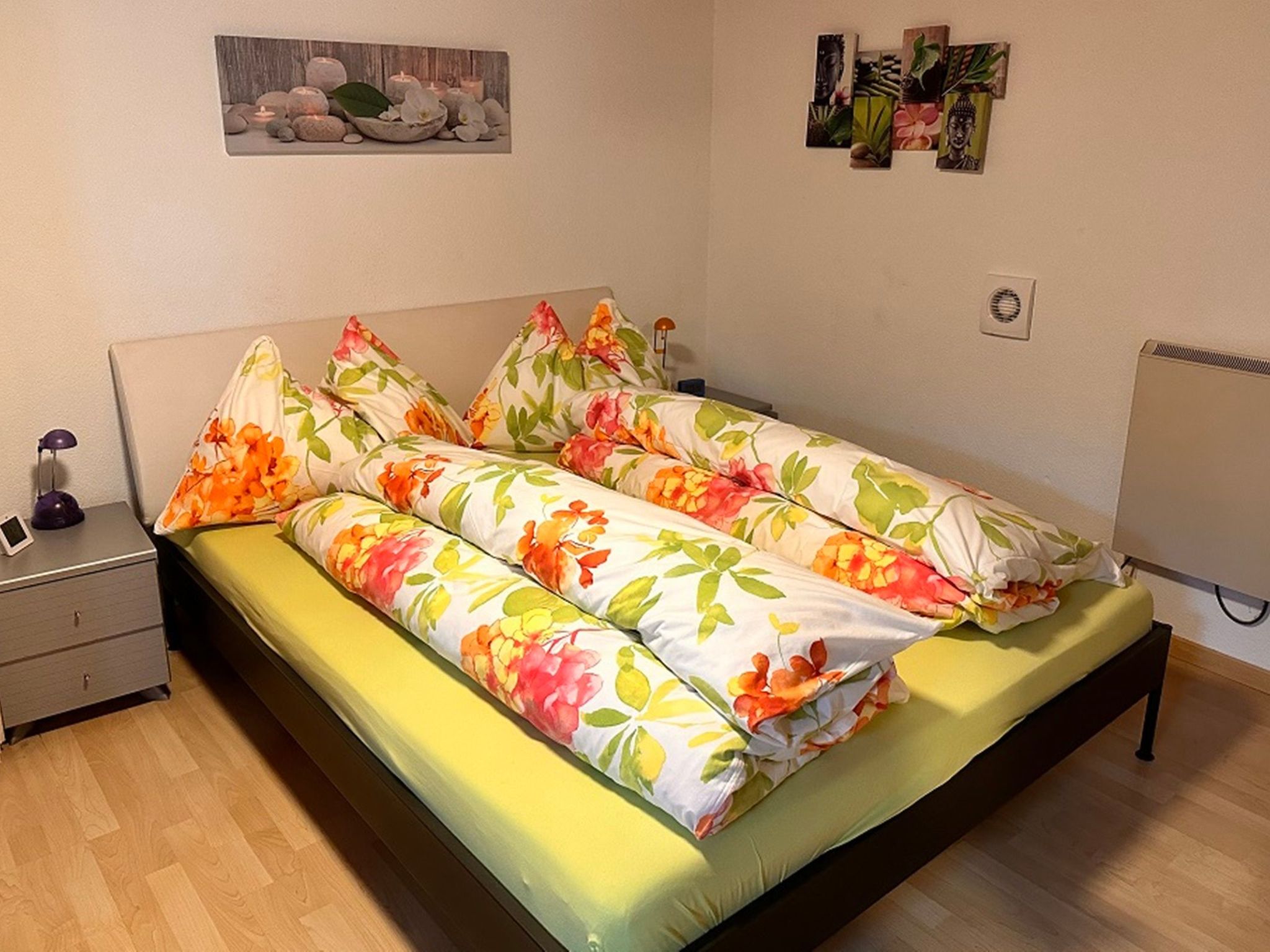 Appartement Bijouswiss - The Yellow House****, (Oberterzen), – Chambre, photo 5 sur 30