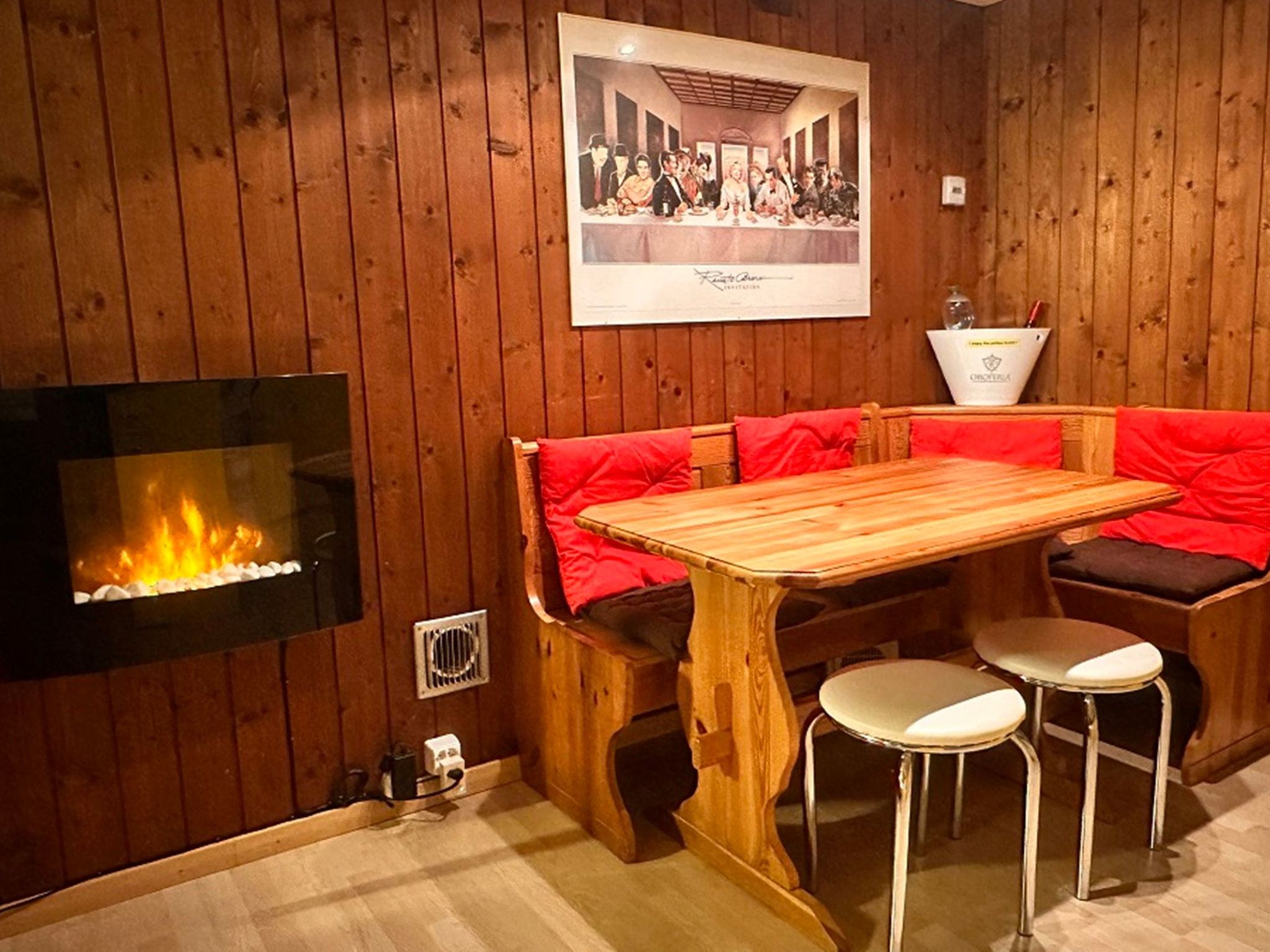 Appartement Bijouswiss - The Yellow House****, (Oberterzen), – Cuisine et coin repas, photo 8 sur 30