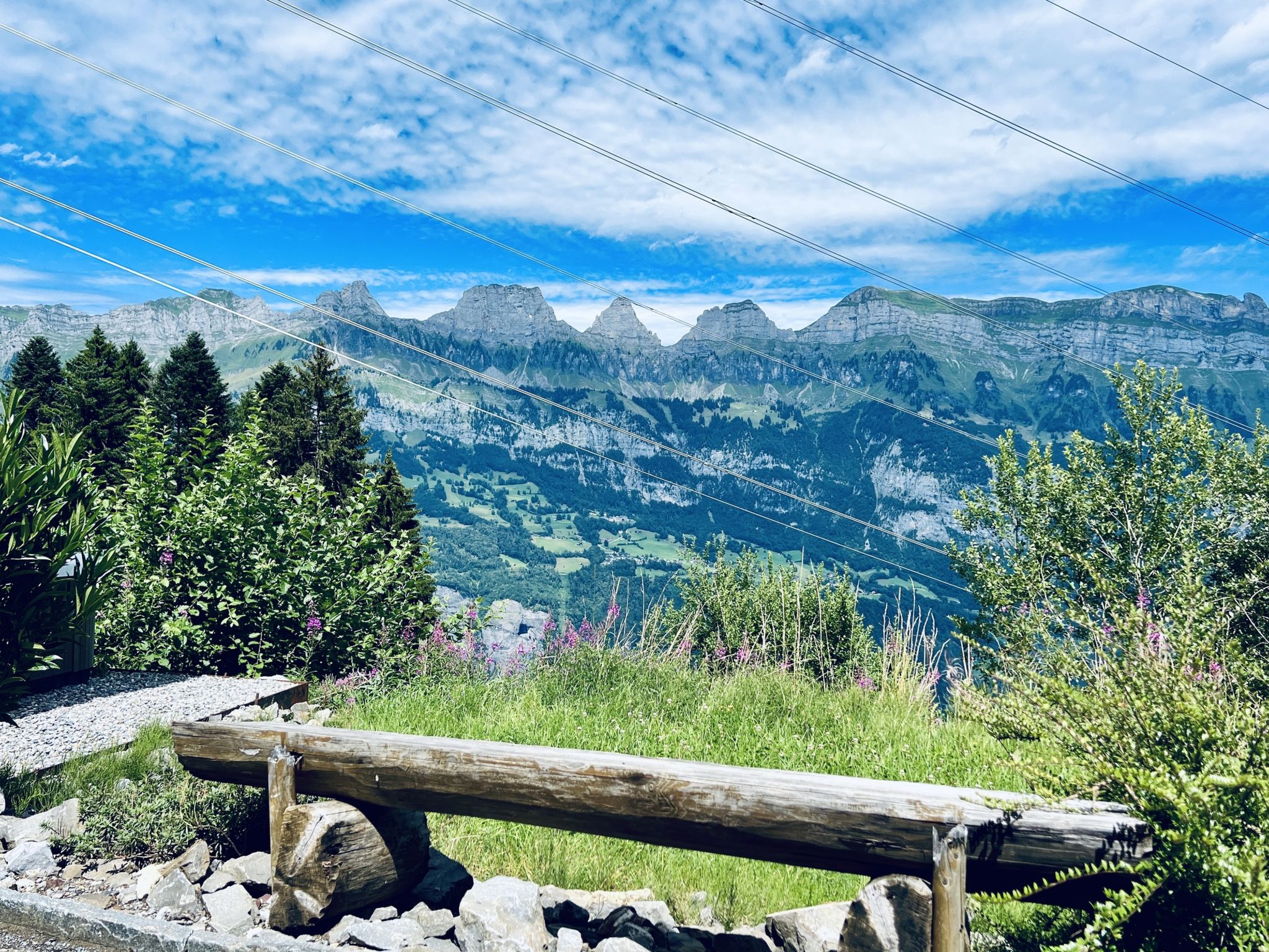 Chalet Wiesehöckli (CharmingStay). 3 Zimmerwohnung Bad/Dusche/Balkon/Aussen-Whi