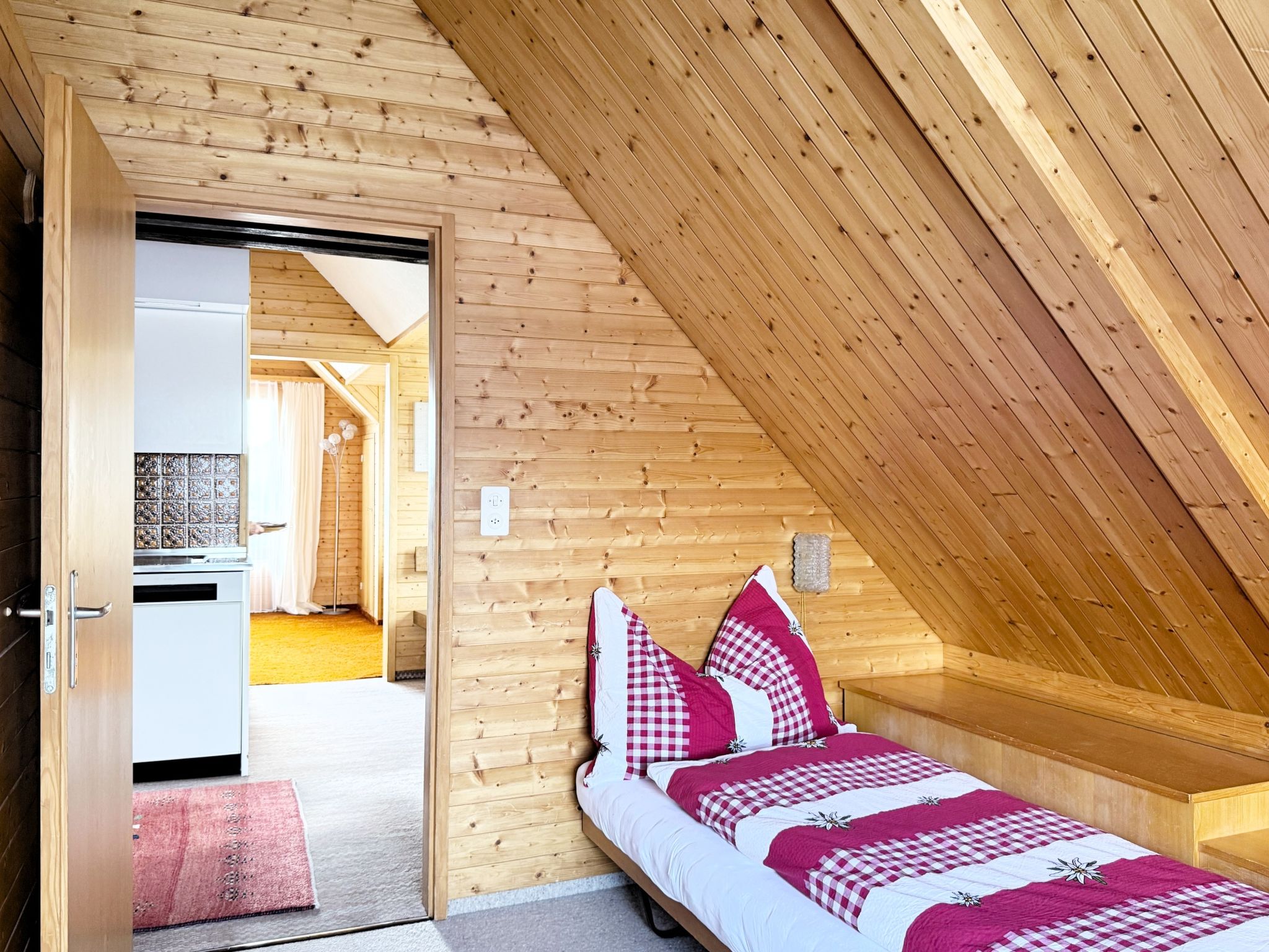 Haus DOMO, (Flumserberg Tannenboden). OG - 4.5-Zimmerwohnung Dusche/Balkon - Binnen