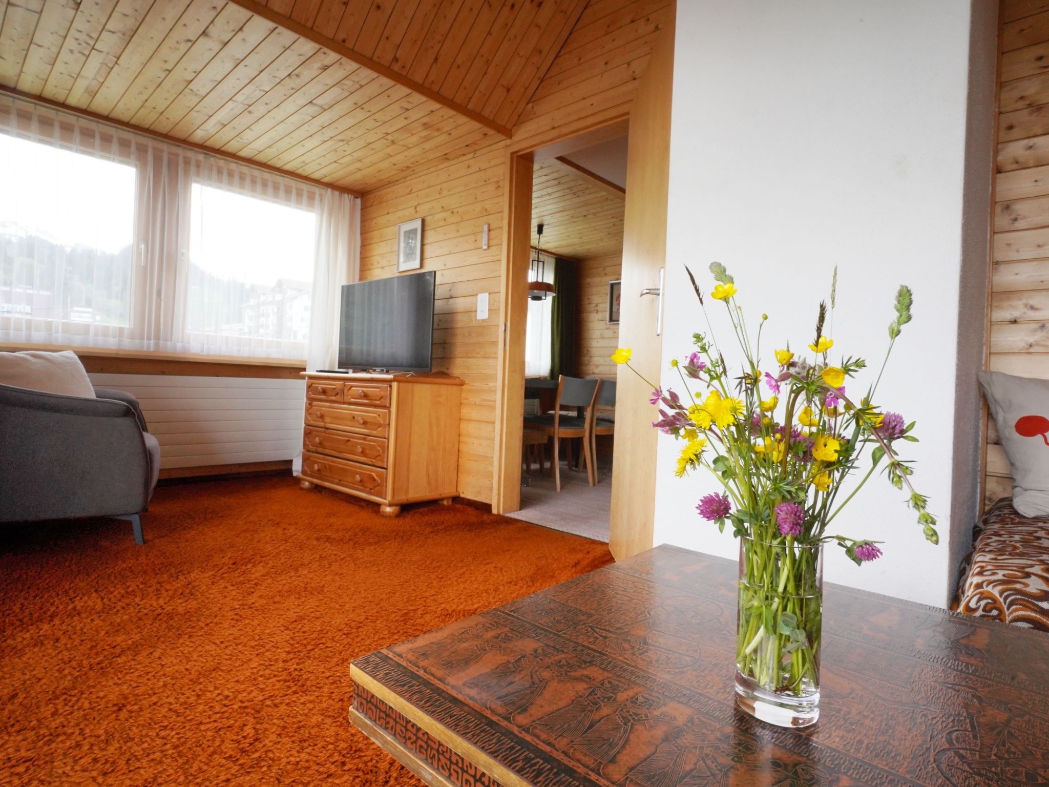 Haus DOMO, (Flumserberg Tannenboden). OG - 4.5-Zimmerwohnung Dusche/Balkon - Binnen