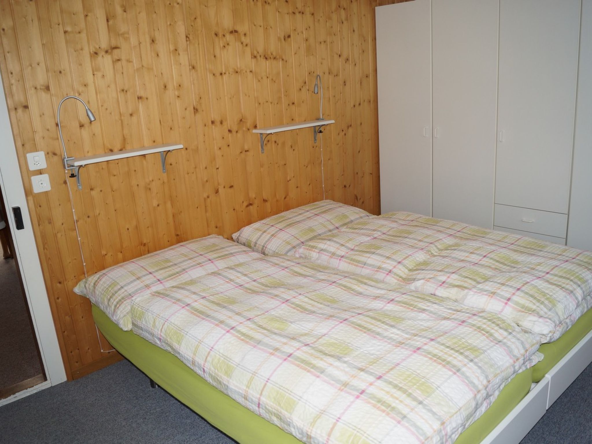 Schils, (Flums). 5 Zimmerhaus mit Bad/Dusche - Image-tags.info