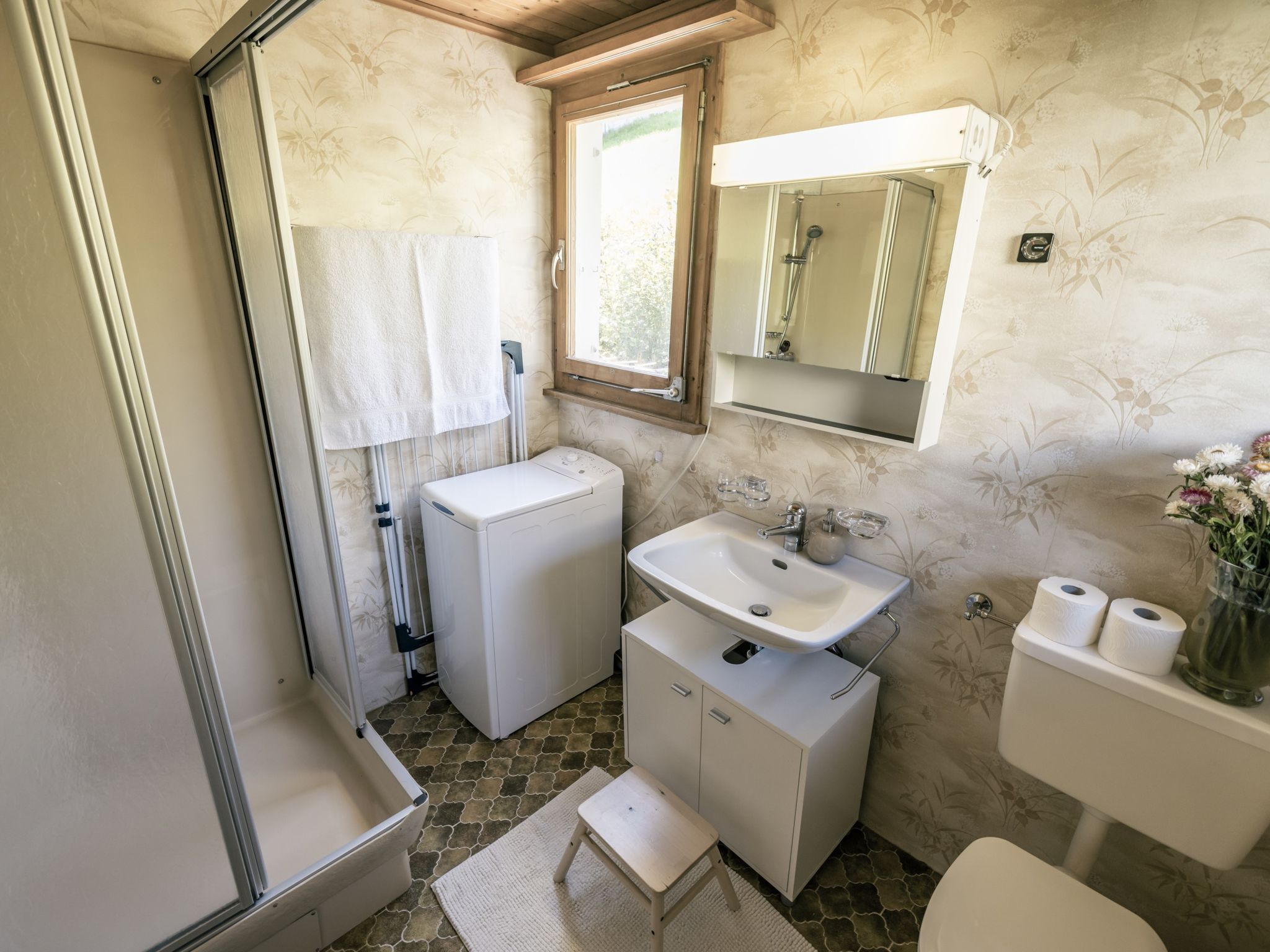 Chalet Agathli, (Flumserberg Bergheim). 4.5-Zimmerwohnung Bad/Dusche/Balkon - Image-tags.info