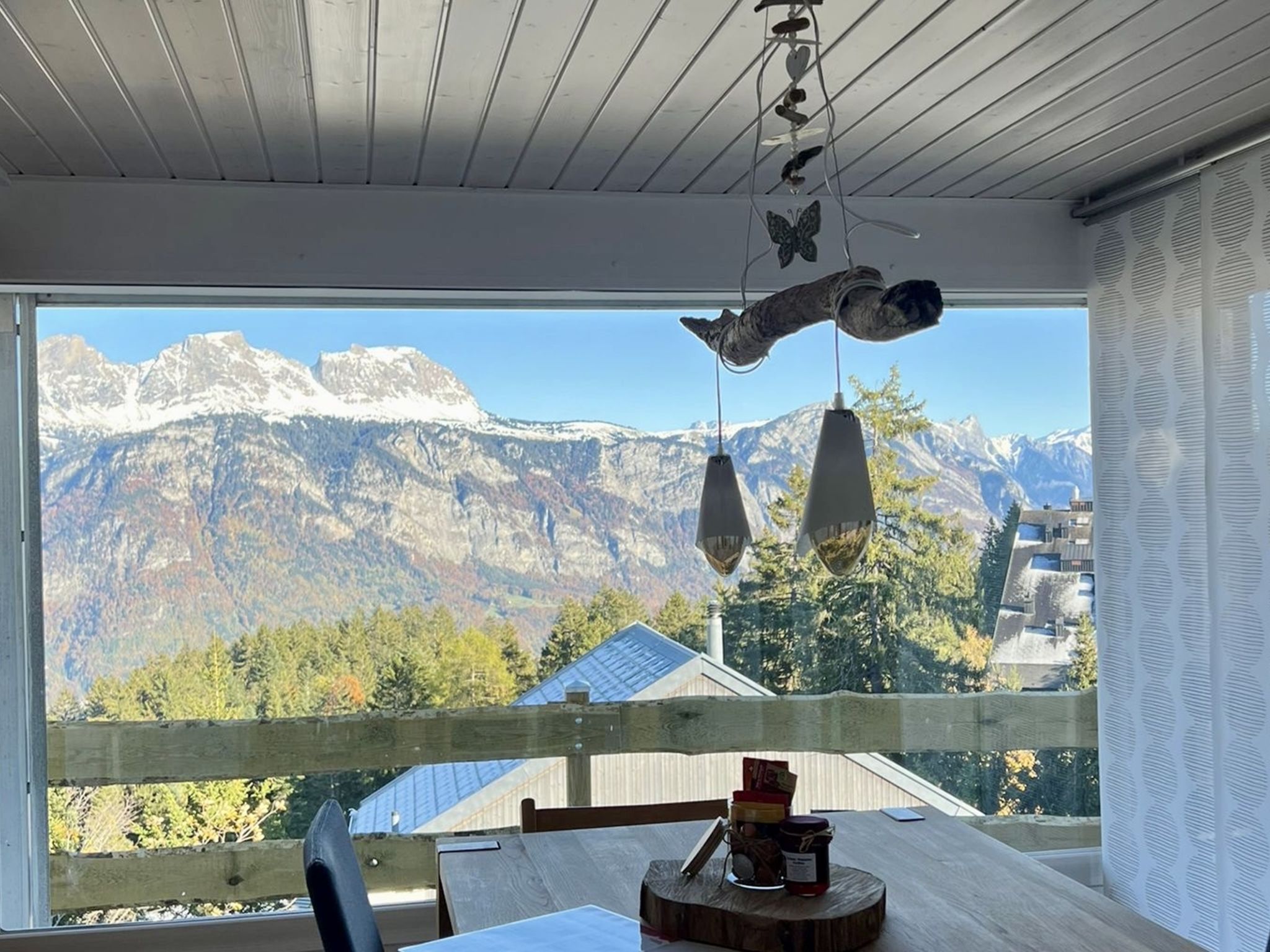 Chalet Windegg (CharmingStay). 2.5 Zimmerwohnung EG