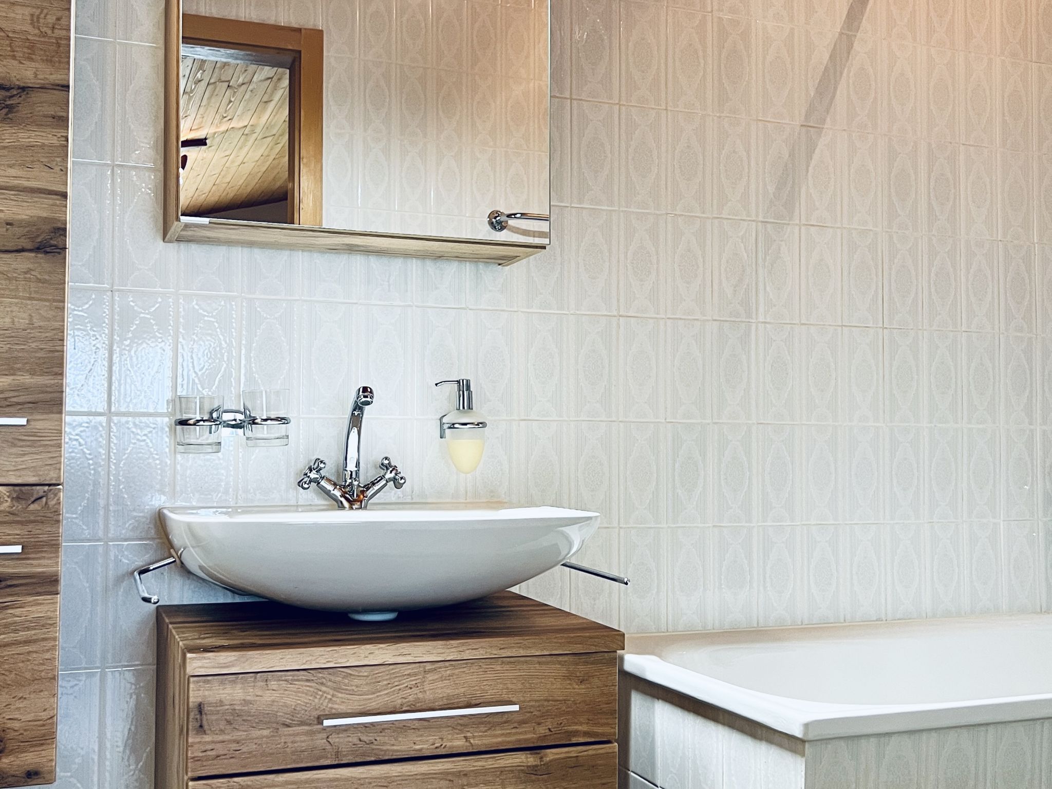 Haus Panorama Hak (CharmingStay). 4.5-Zimmerwohnung Bad/Dusche/2 Balkone - Image-tags.info