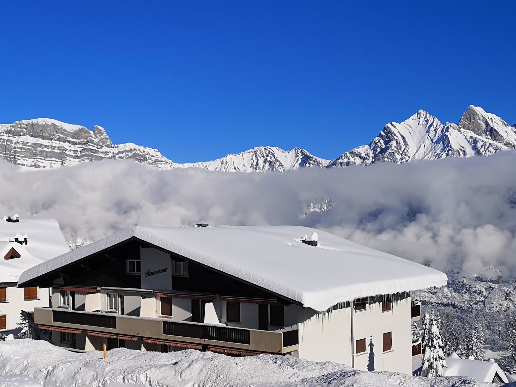 Haus Panorama Hak (CharmingStay). 4.5-Zimmerwohnung Bad/Dusche/2 Balkone - Image-tags.info