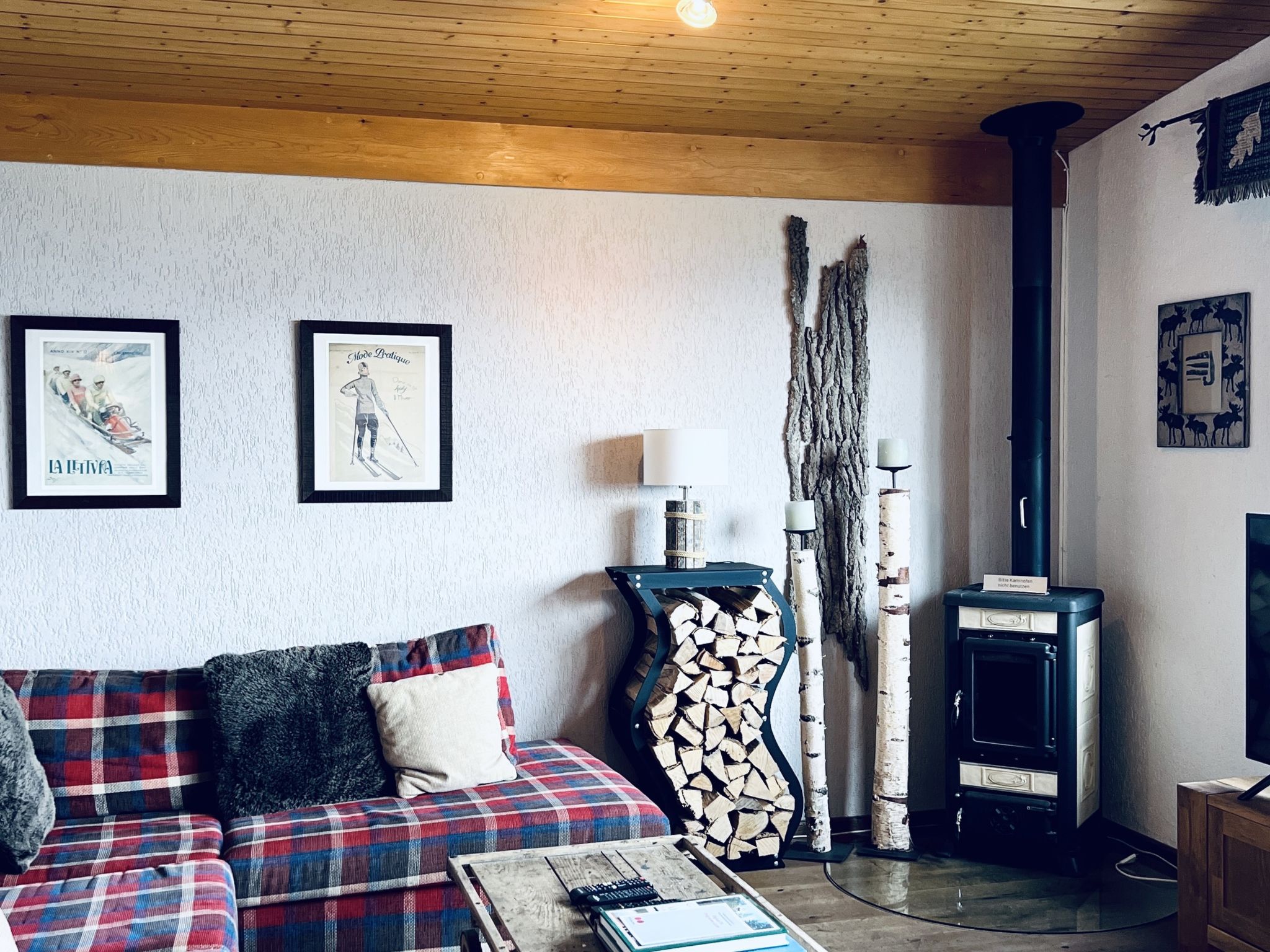 Haus Panorama Hak (CharmingStay). 4.5-Zimmerwohnung Bad/Dusche/2 Balkone