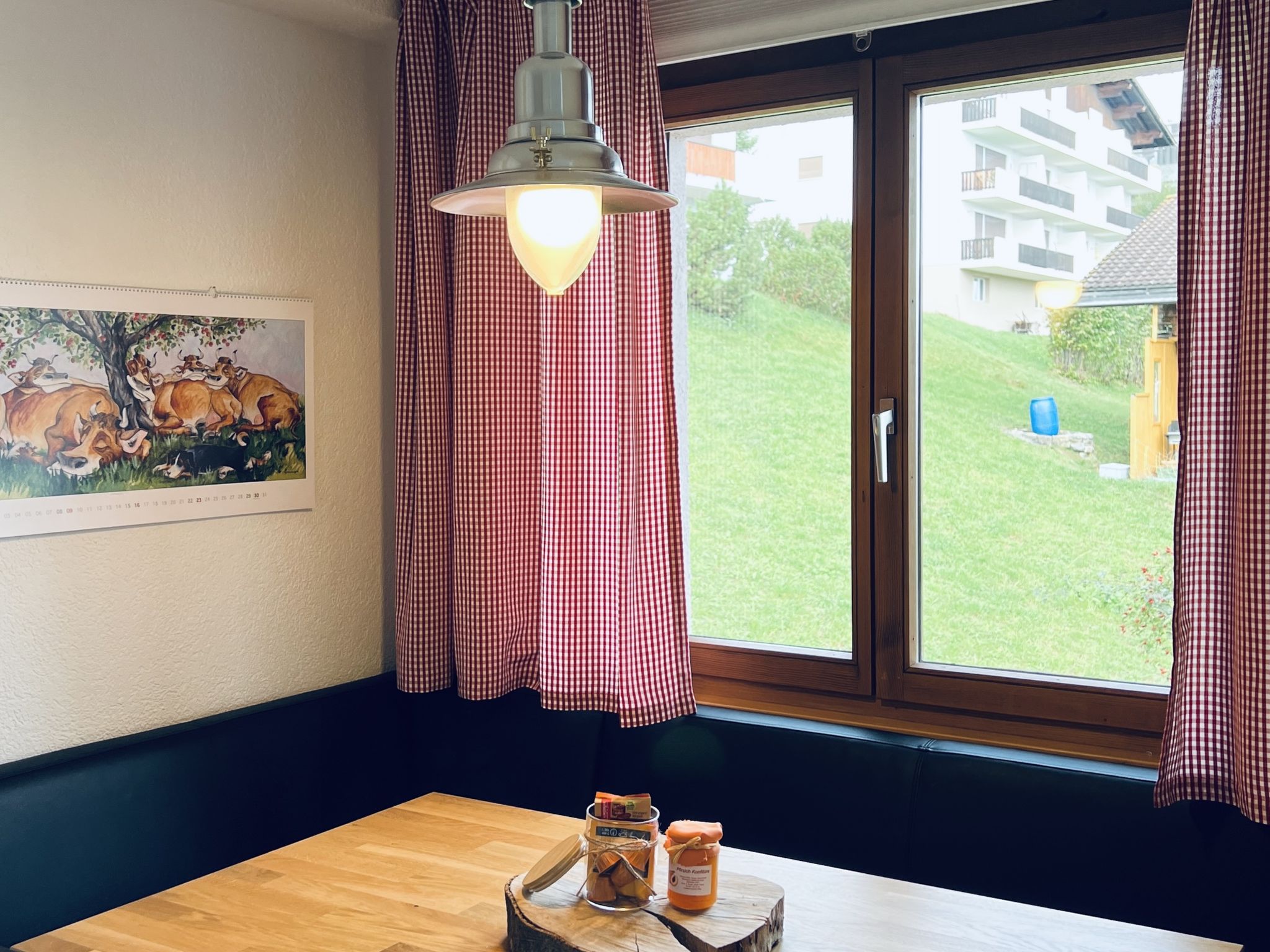 Haus Steinbock (CharmingStay). 3.5-Zimmerwohnung 2OG - Image-tags.info