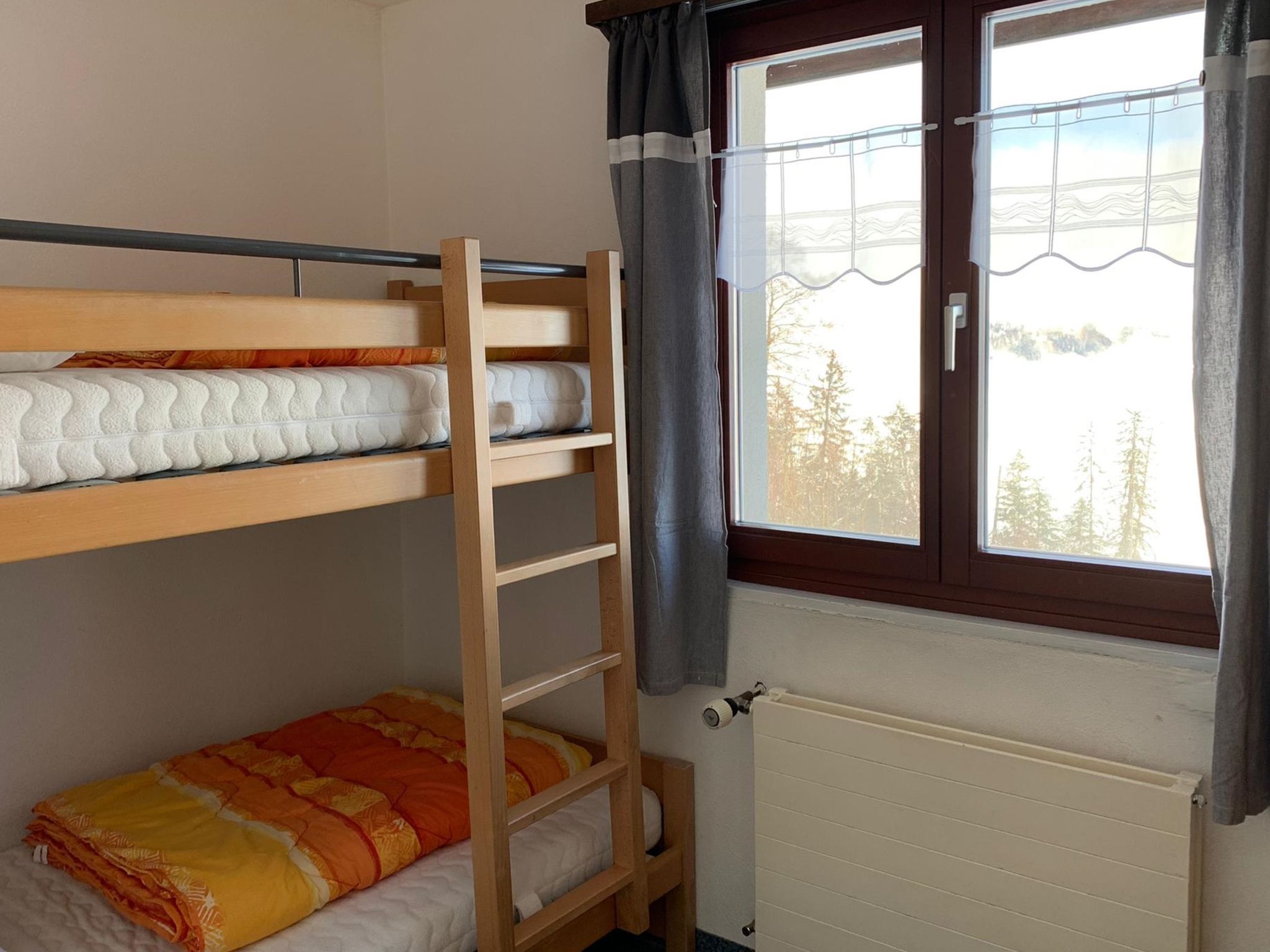 BERGflow, (Flumserberg Tannenheim). 4-Zimmerwohnung mit urigem Dachstock und zw - Image-tags.info