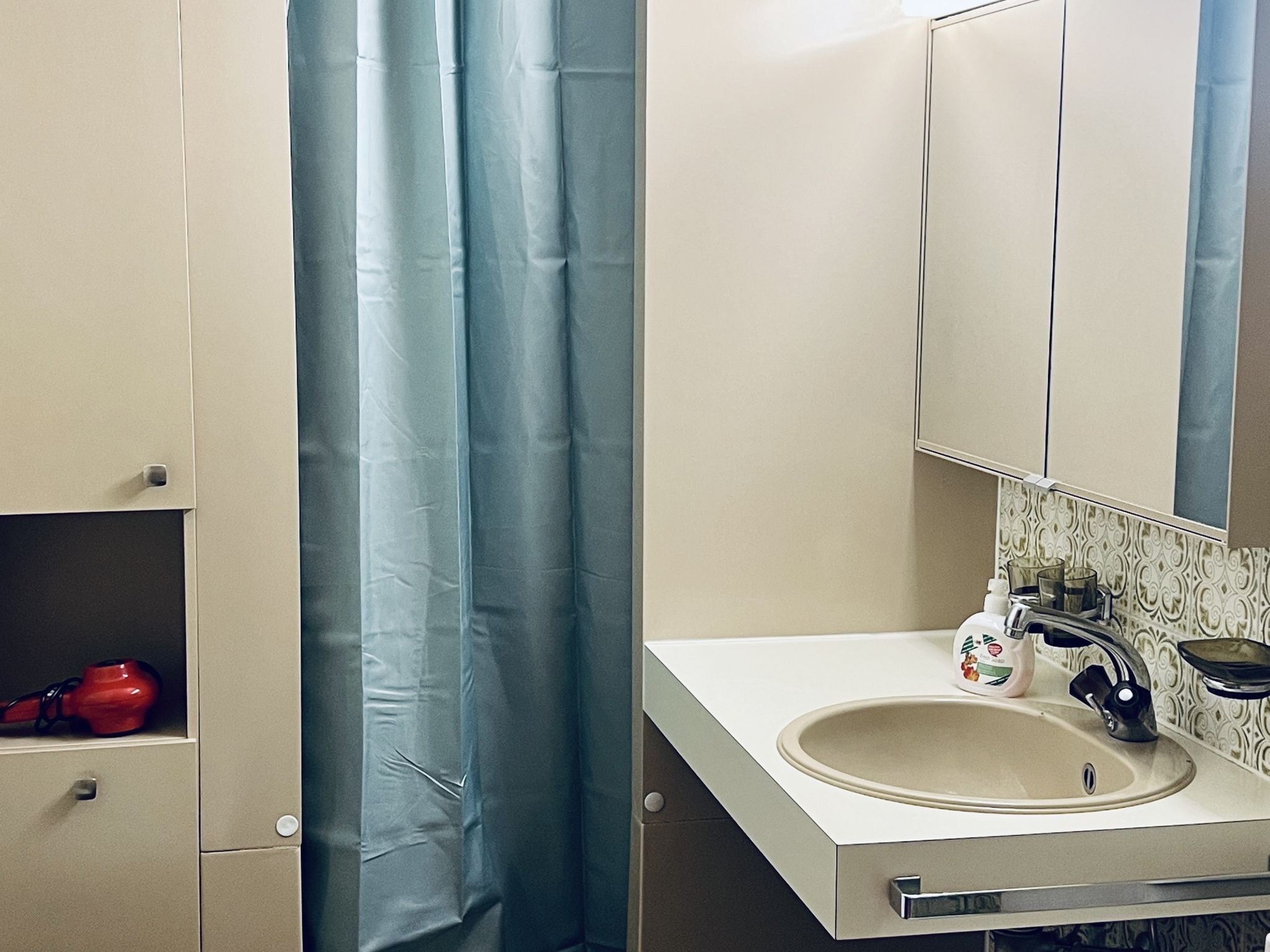 Apartmenthaus Gauenpark (CharmingStay). 3.5-Zimmerwohnung AK68 - Image-tags.info