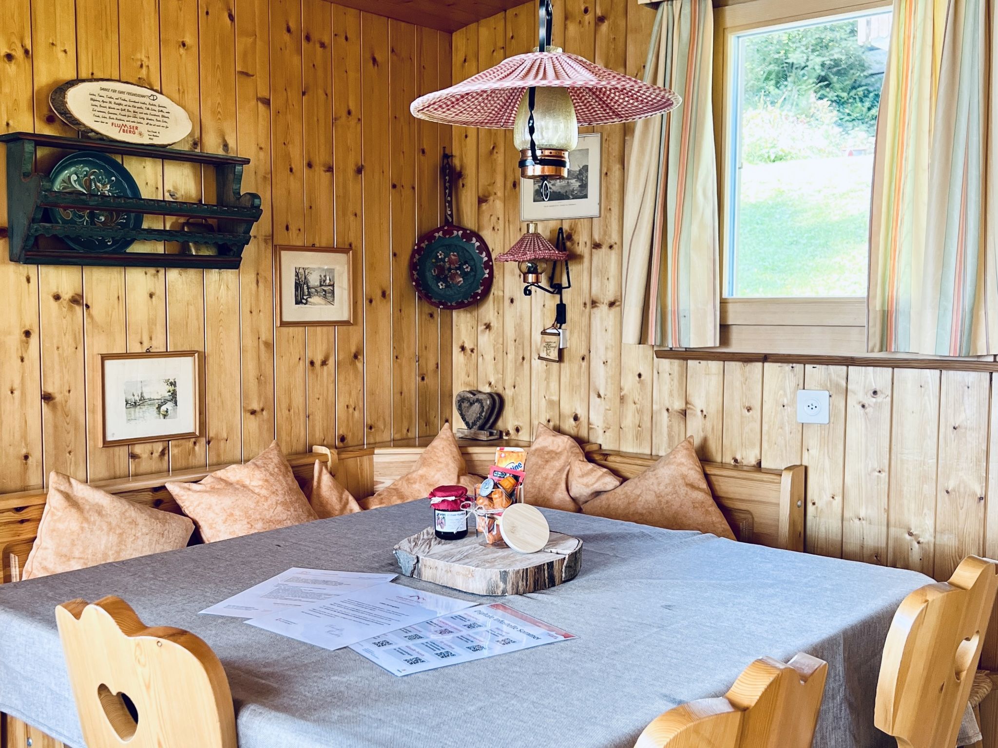 Chalet Tobeleck (CharmingStay). Ganzes Chalet, 4.5 Zimmer, 6 Betten, Sauna - Image-tags.info