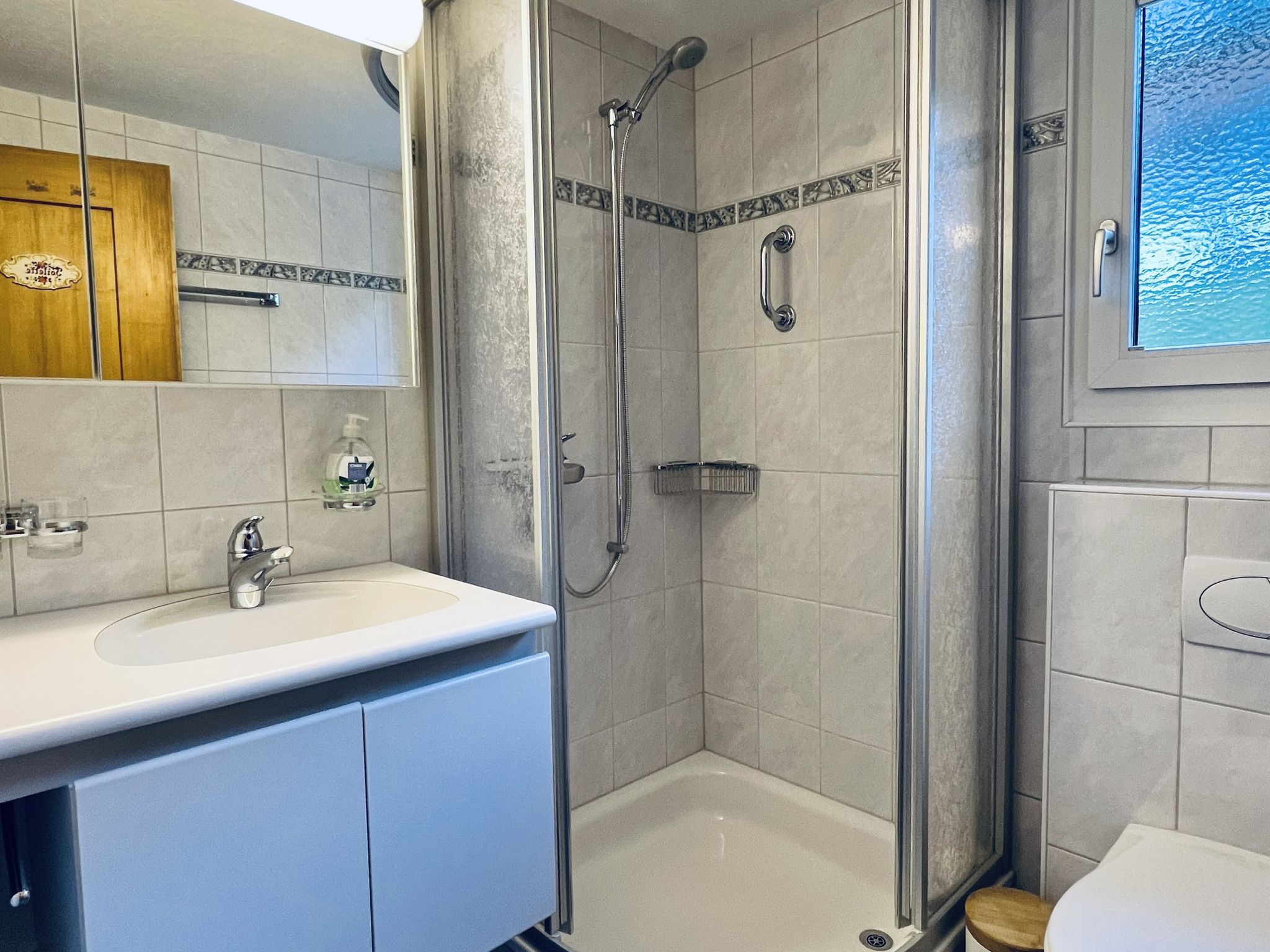 Chalet Tobeleck (CharmingStay). Ganzes Chalet, 4.5 Zimmer, 6 Betten, Sauna - Image-tags.info