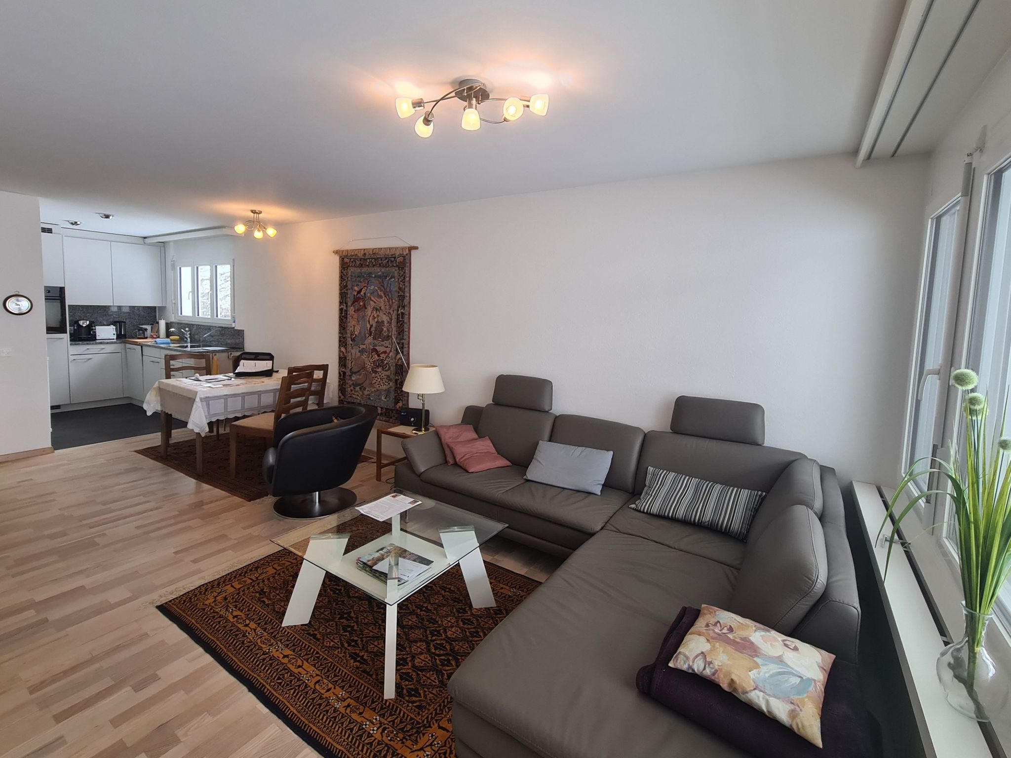 Apartmenthaus Gauenpark (CharmingStay). 2.5-Zimmerwohnung AE6 - Image-tags.info