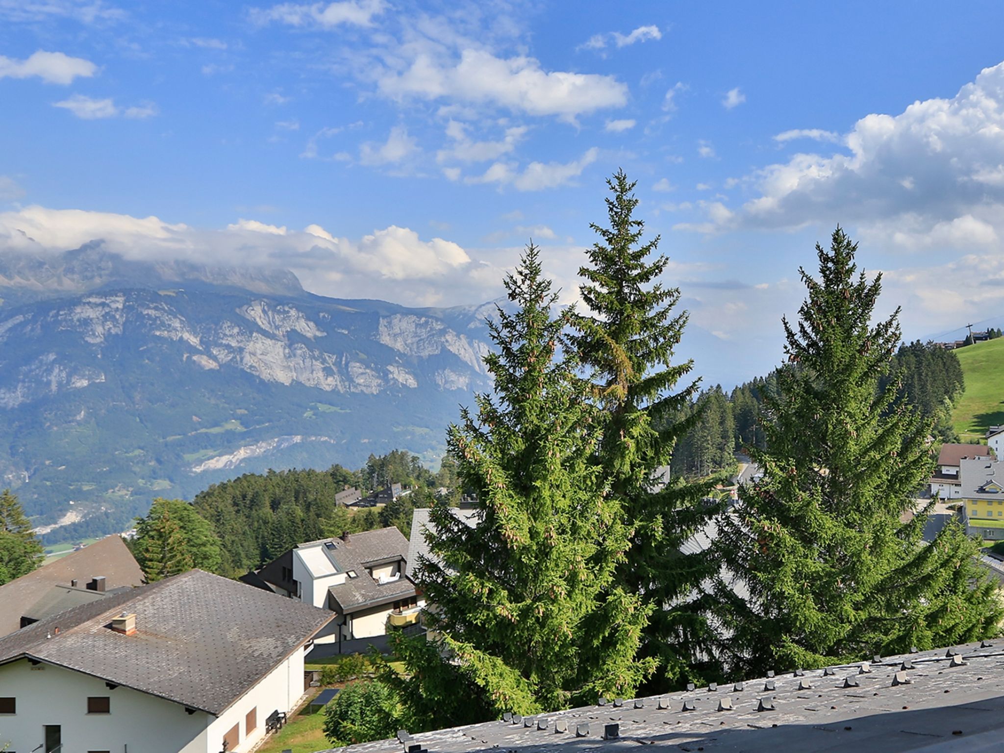 Haus Wogesa (CharmingStay). 3.5-Zimmerwohnung Urs - Draußen