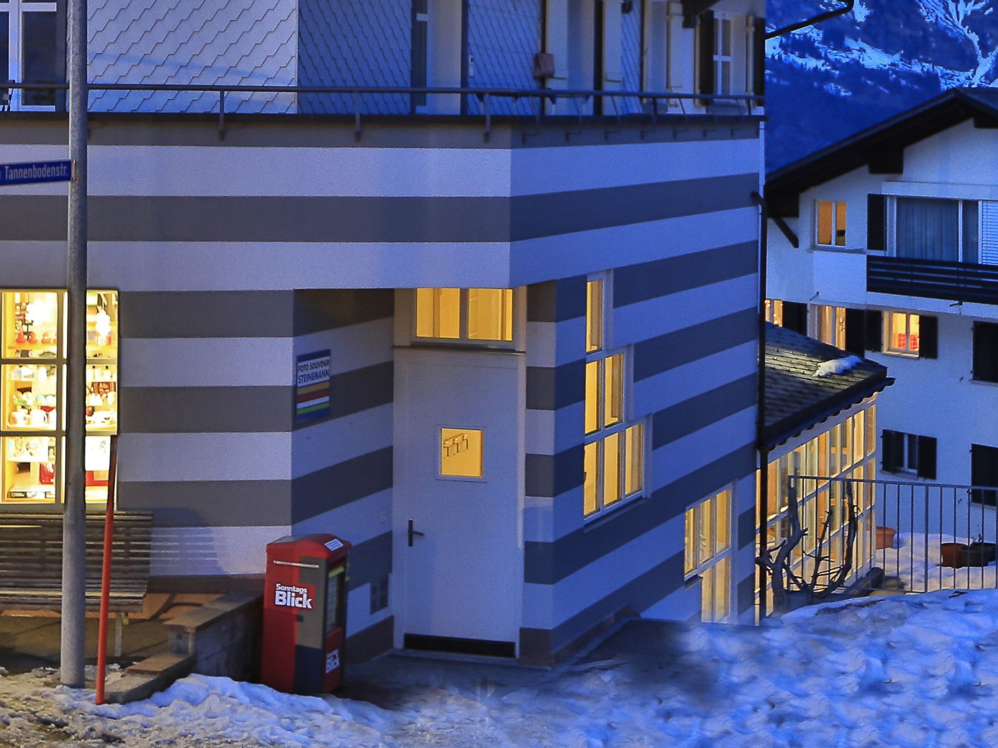 Steinröschen, (Flumserberg Tannenboden). 3.5 Zimmerwohnung Bad/Dusche/Terrasse - Buiten