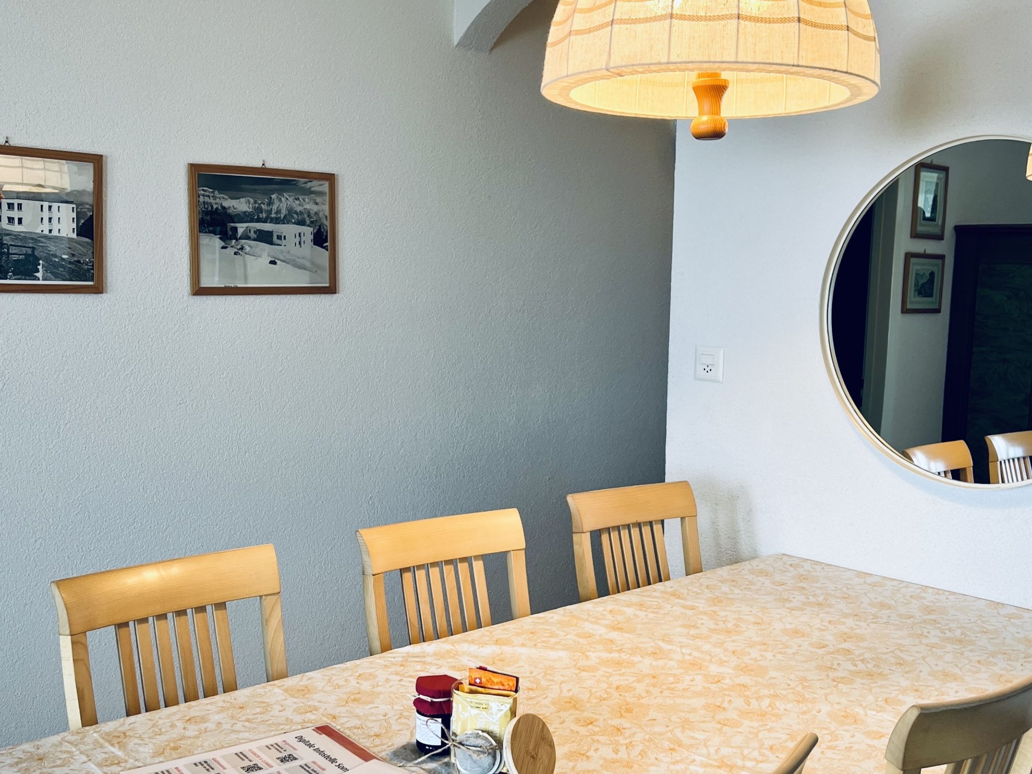 Haus Wogesa (CharmingStay). 4.5-Zimmerwohnung Karin - Inside