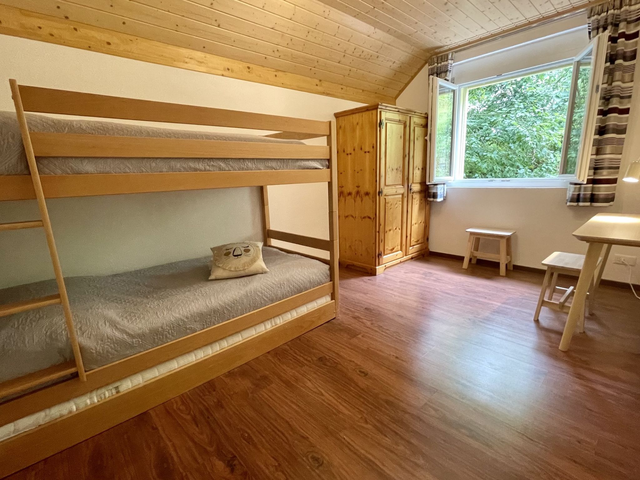 Haus Heimetli, (CharmingStay). 3.5-Zimmer-Haus - Drinnen