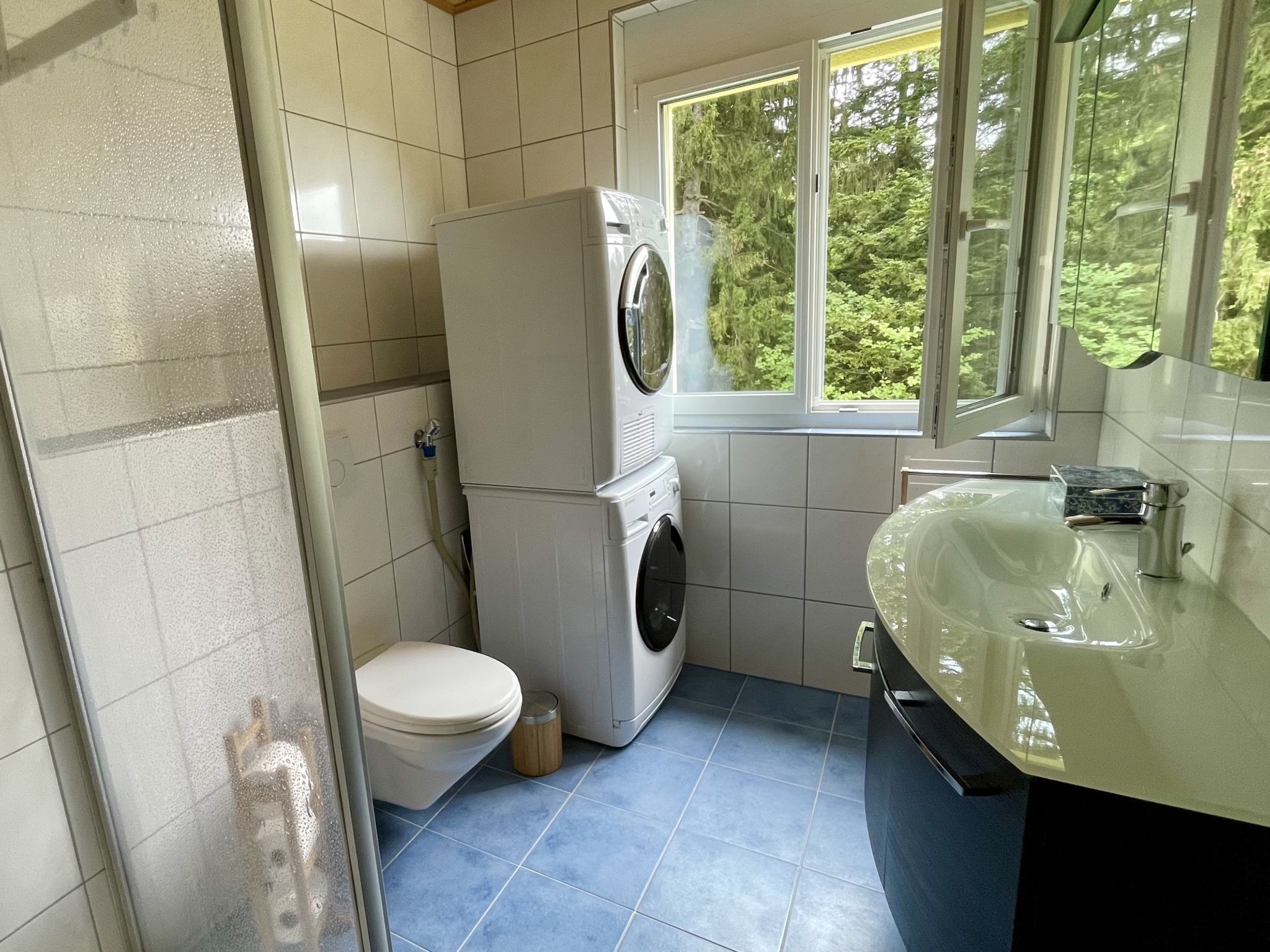 Haus Heimetli, (CharmingStay). 3.5-Zimmer-Haus - Drinnen