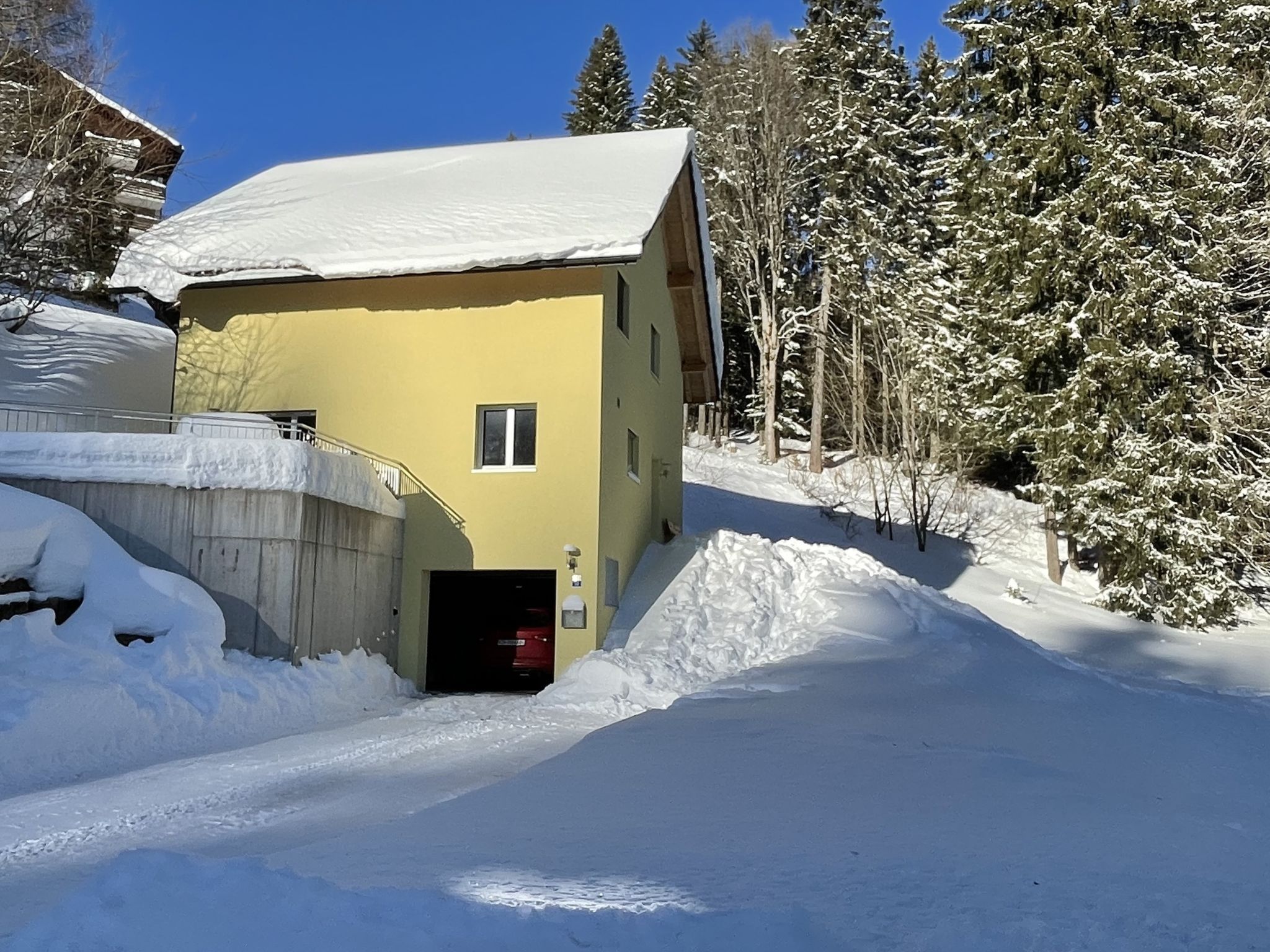 Haus Heimetli, (CharmingStay). 3.5-Zimmer-Haus - Draußen