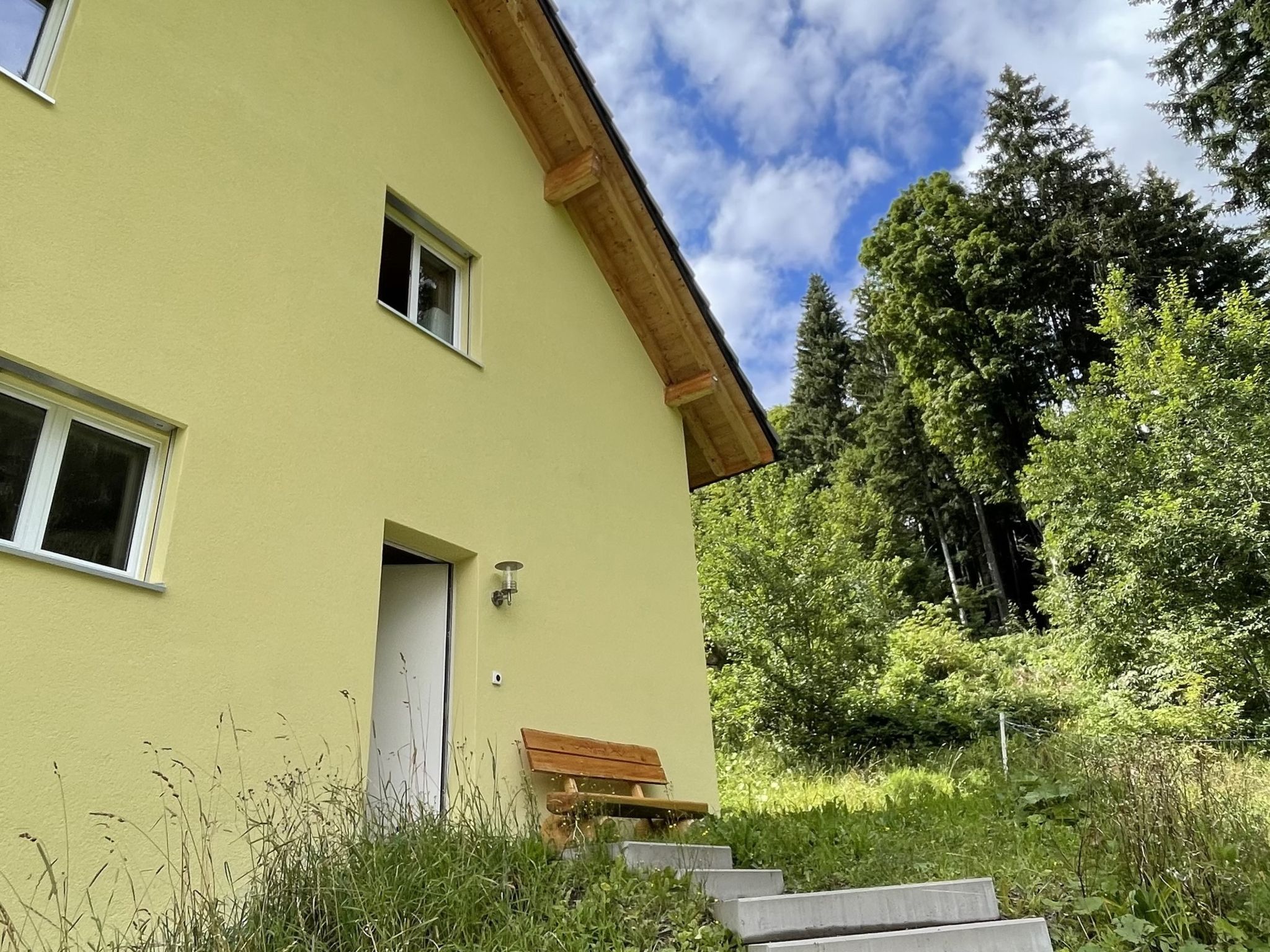 Haus Heimetli, (CharmingStay). 3.5-Zimmer-Haus - Draußen