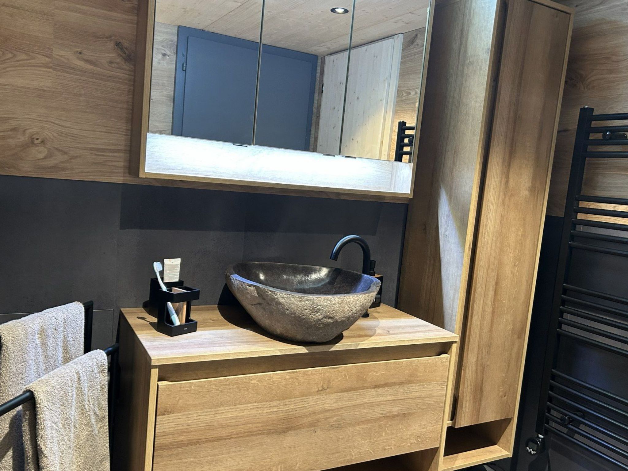 Appartement Chalet Waldhüsli (CharmingStay), (Flumserberg Tannenboden), – Salle de bains, photo 29 sur 45
