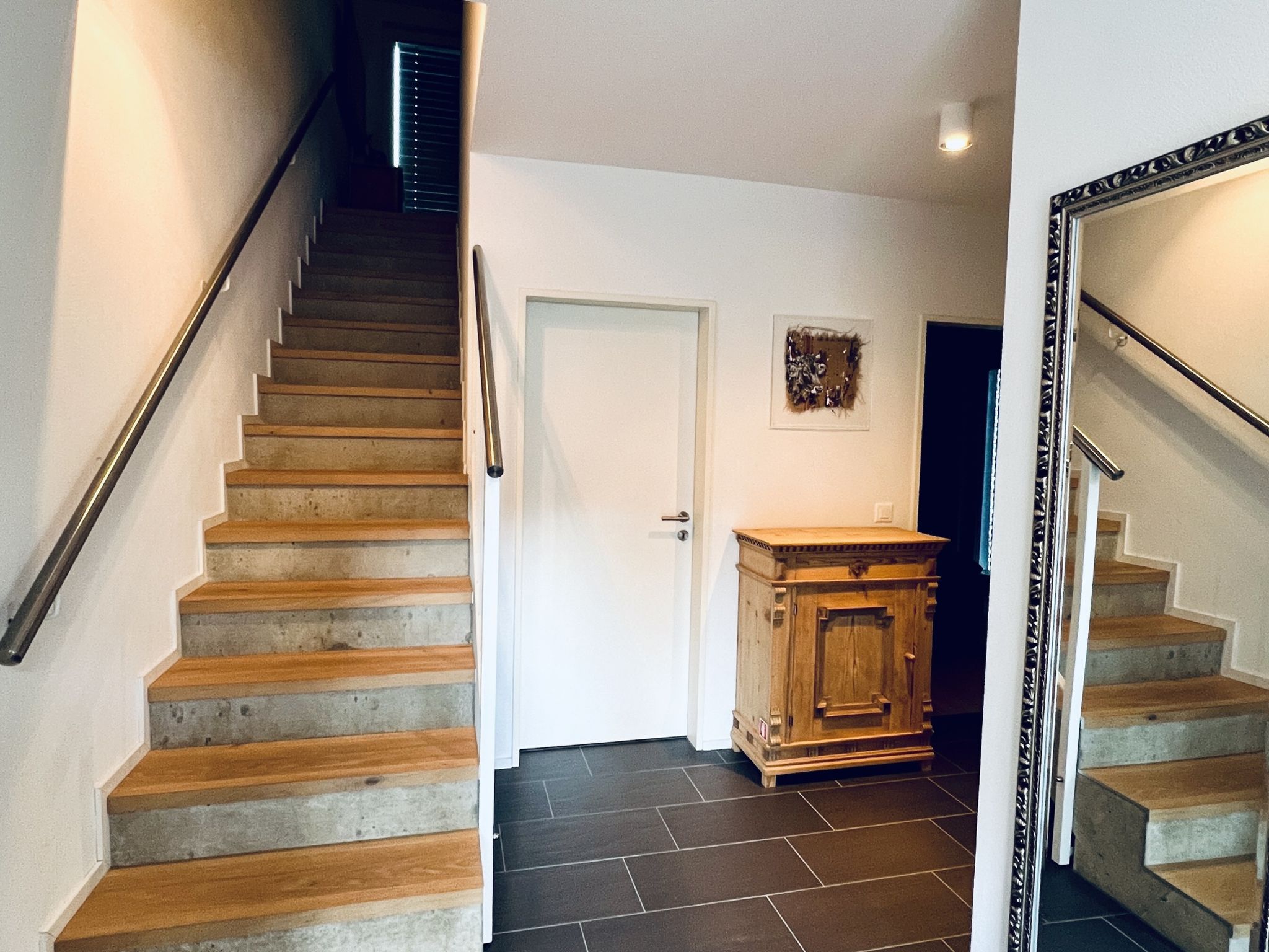Panorama View (CharmingStay). 3.5-Zimmerwohnung - Drinnen