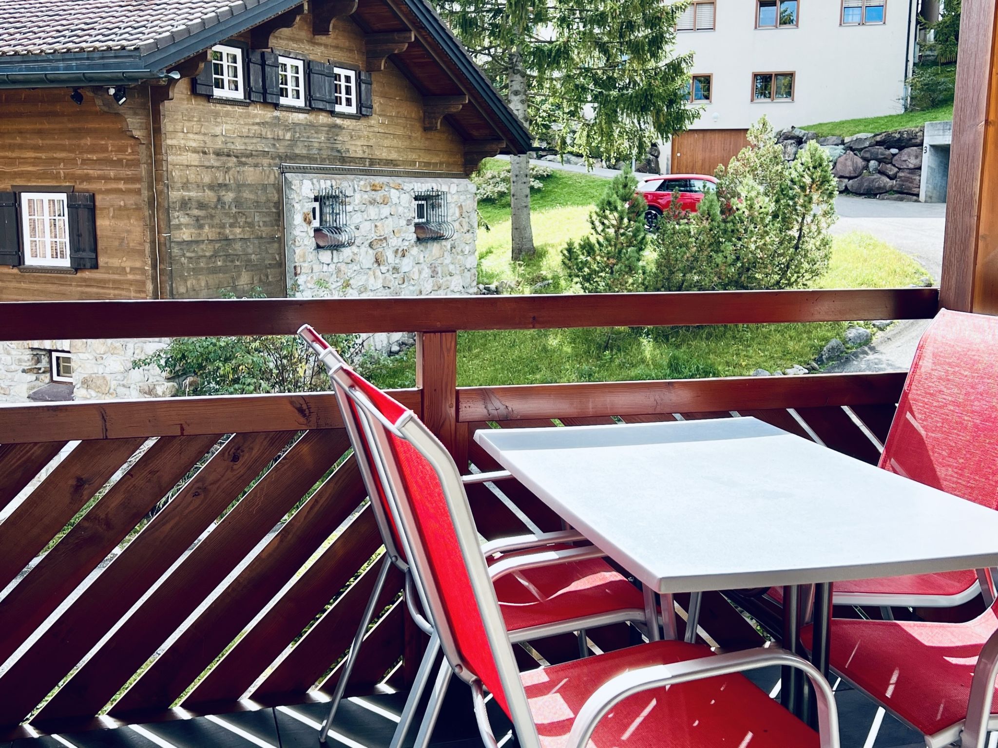 Alpenresidenz (CharmingStay). 4.5-Zimmerwohnung - Draußen