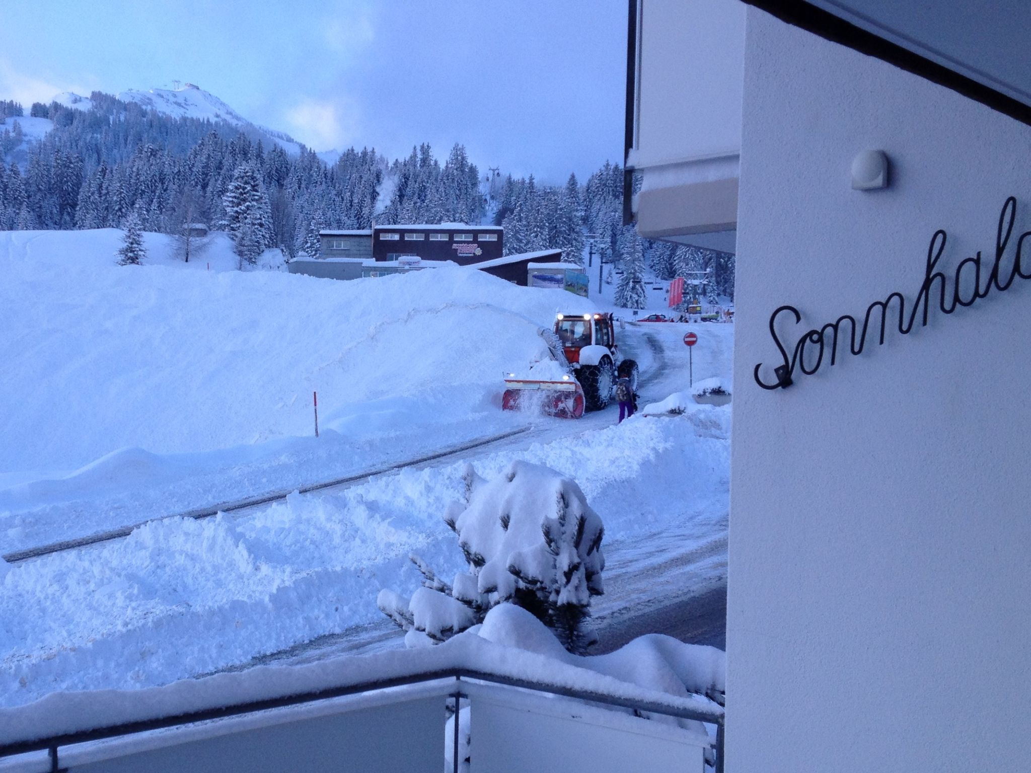 Sonnhalde, (Flumserberg Tannenboden). 4.5-Zimmerwohnung mit Balkon - Buiten