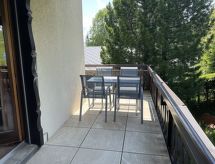 Rustiek appartement Haus zur Arve met balkon aan de piste in Flumserberg - thumbnail 1