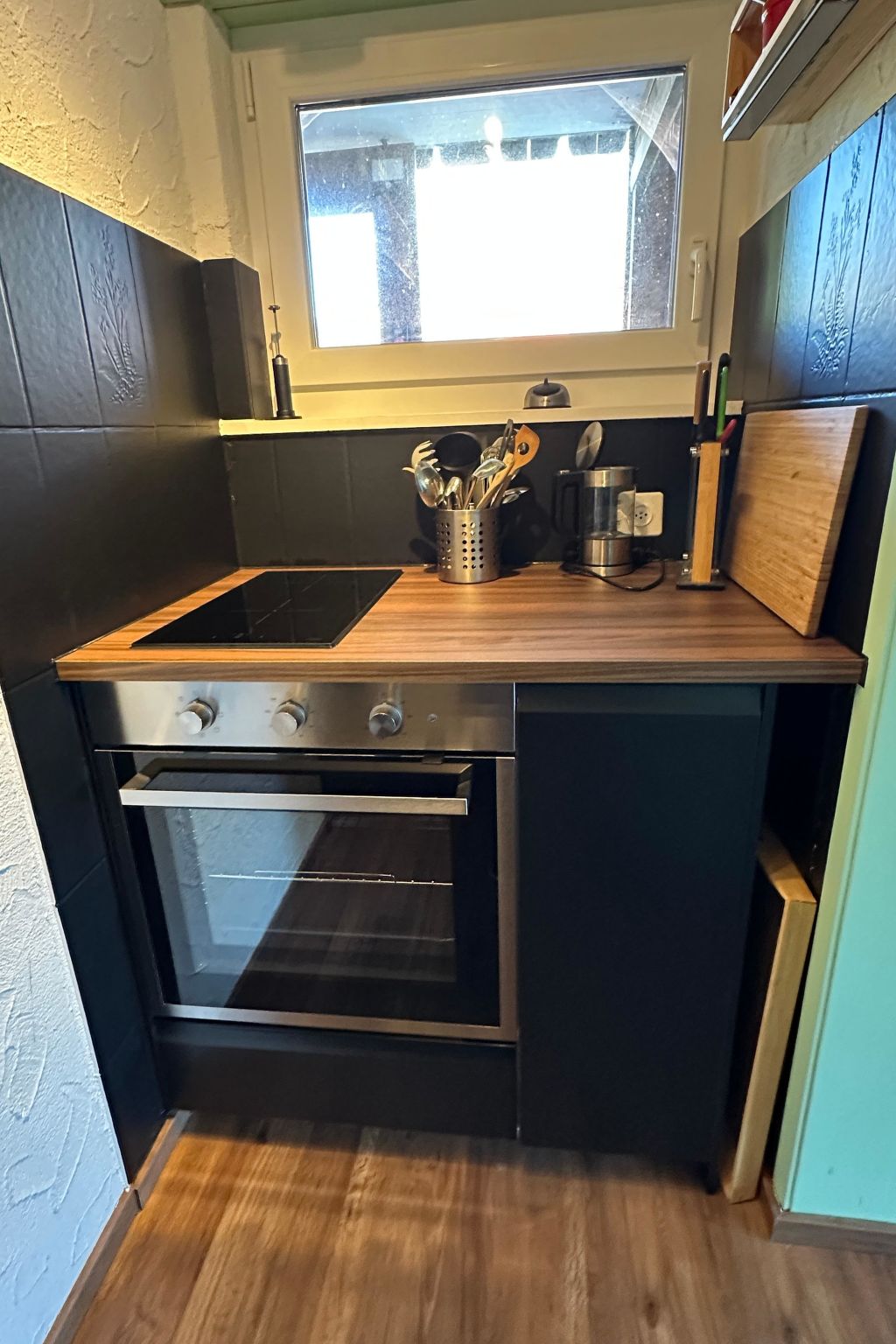 Chalet Tännli (CharmingStay). 3.5-Zimmerwohnung UG - Drinnen