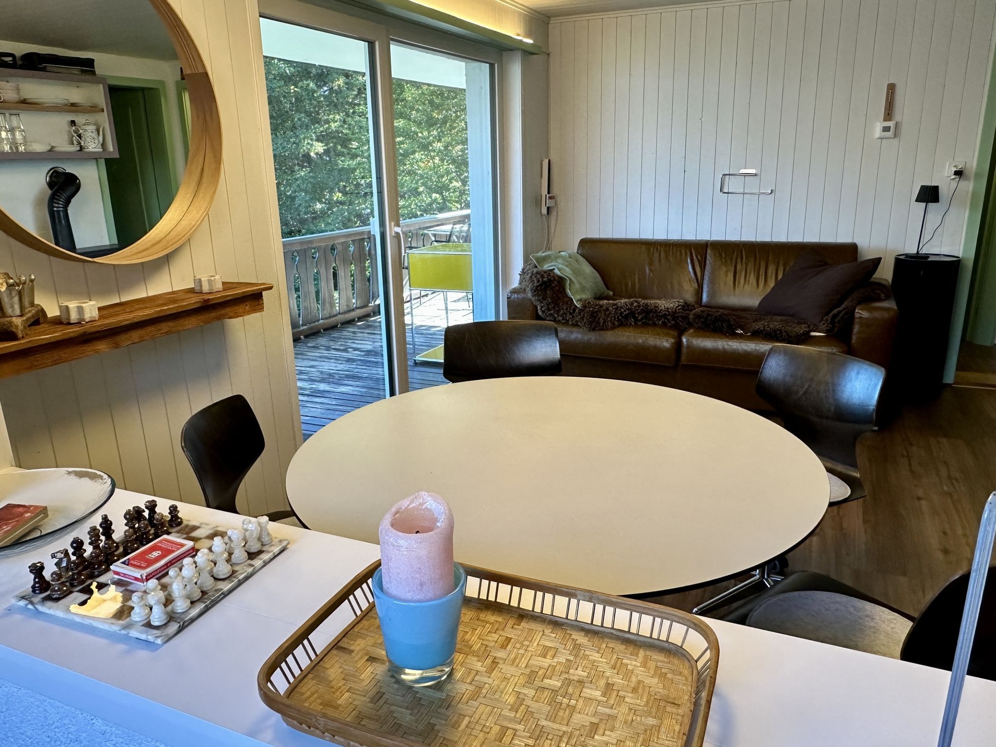 Chalet Tännli (CharmingStay). 3.5-Zimmerwohnung UG - Drinnen