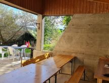 Landhaus Speicher: Historisch Vrijstaand Huis met Zwembad & Uitzicht - thumbnail 5
