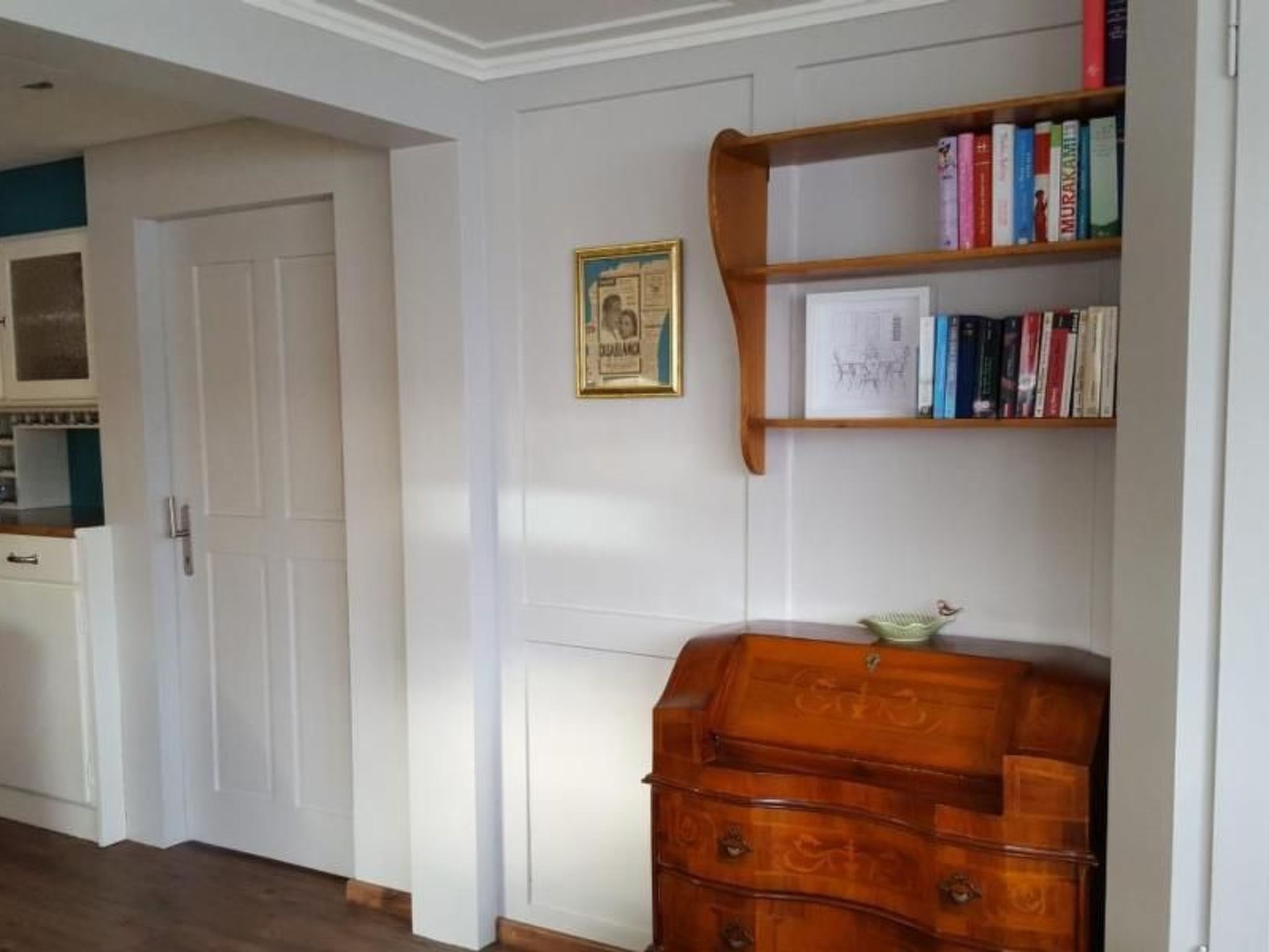 Verschlafen... in sanfte Hügel eingebettet.-Image-tags.info