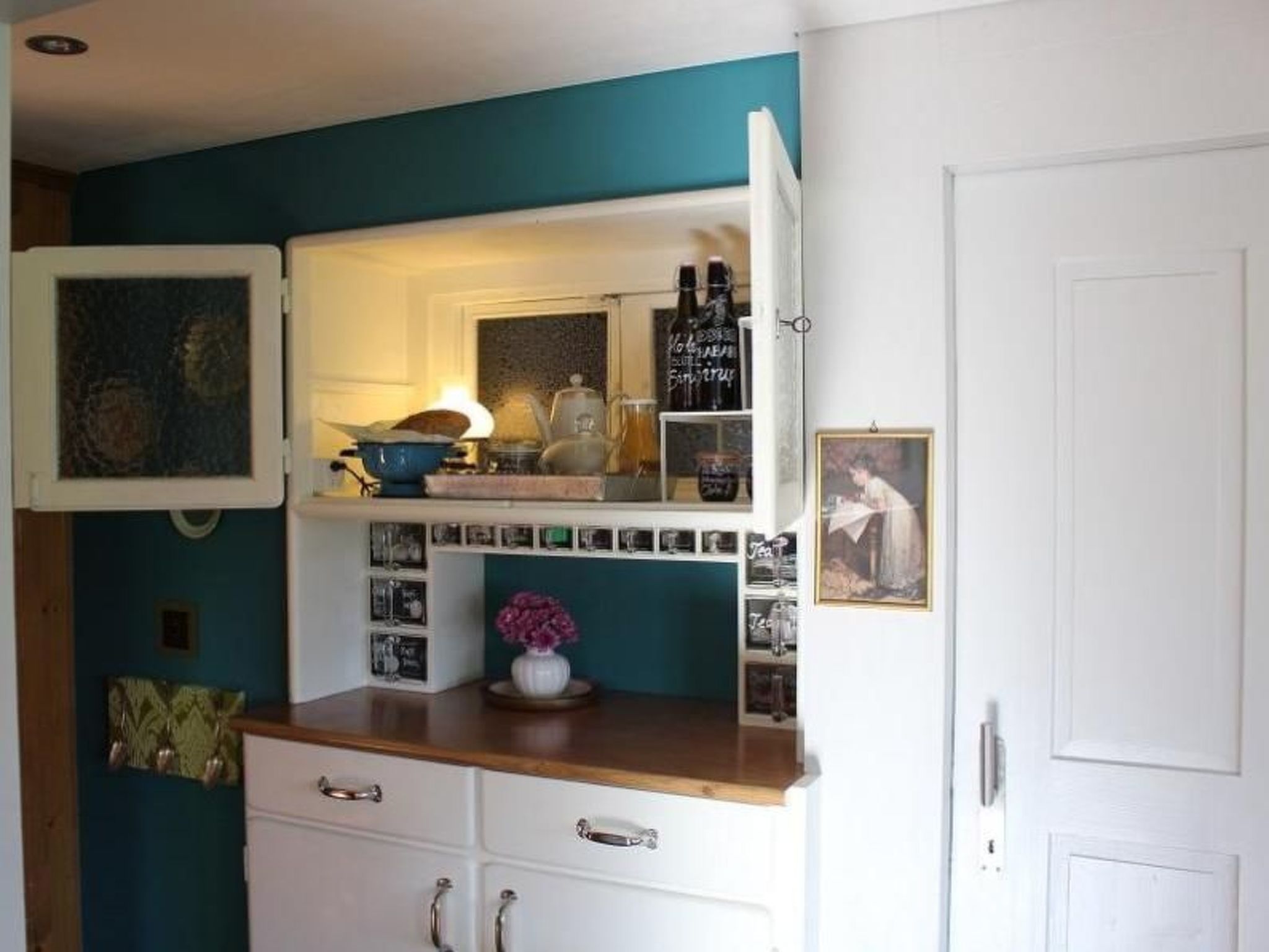 Verschlafen... in sanfte Hügel eingebettet.-Image-tags.info