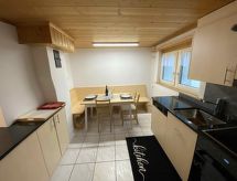 Ruim vakantiehuis met bergzicht en tuin in Bütschwil, Oost-Zwitserland - thumbnail 5
