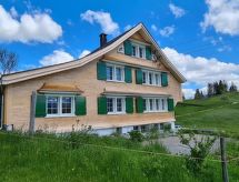 Vrijstaand chalet Seuzach met sauna en panoramisch uitzicht op de bergen - thumbnail 4