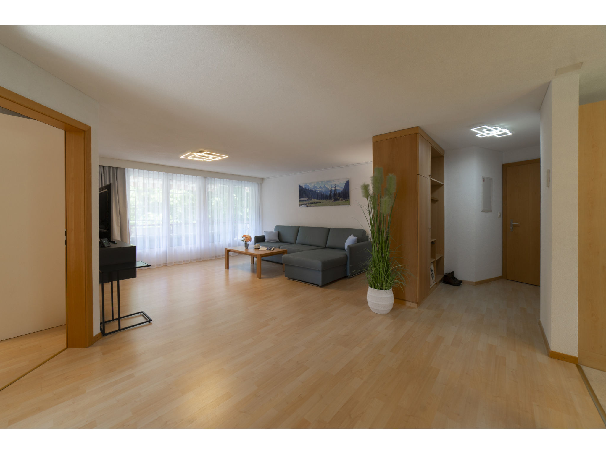  - Image 3