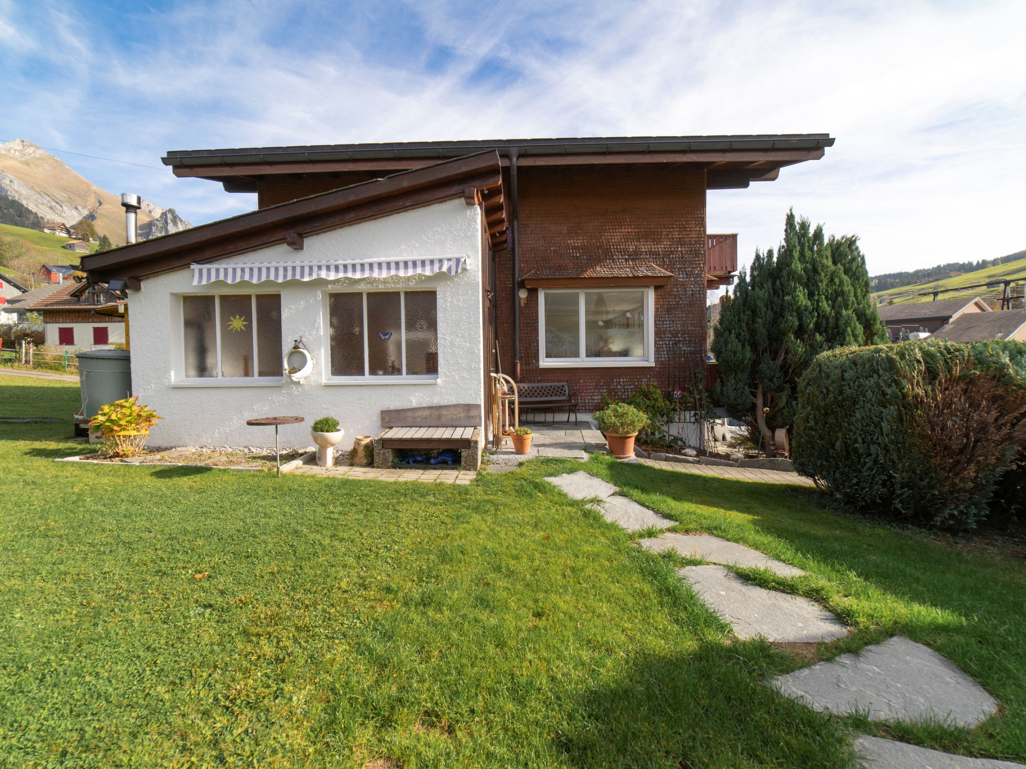  — House (3 of 26)