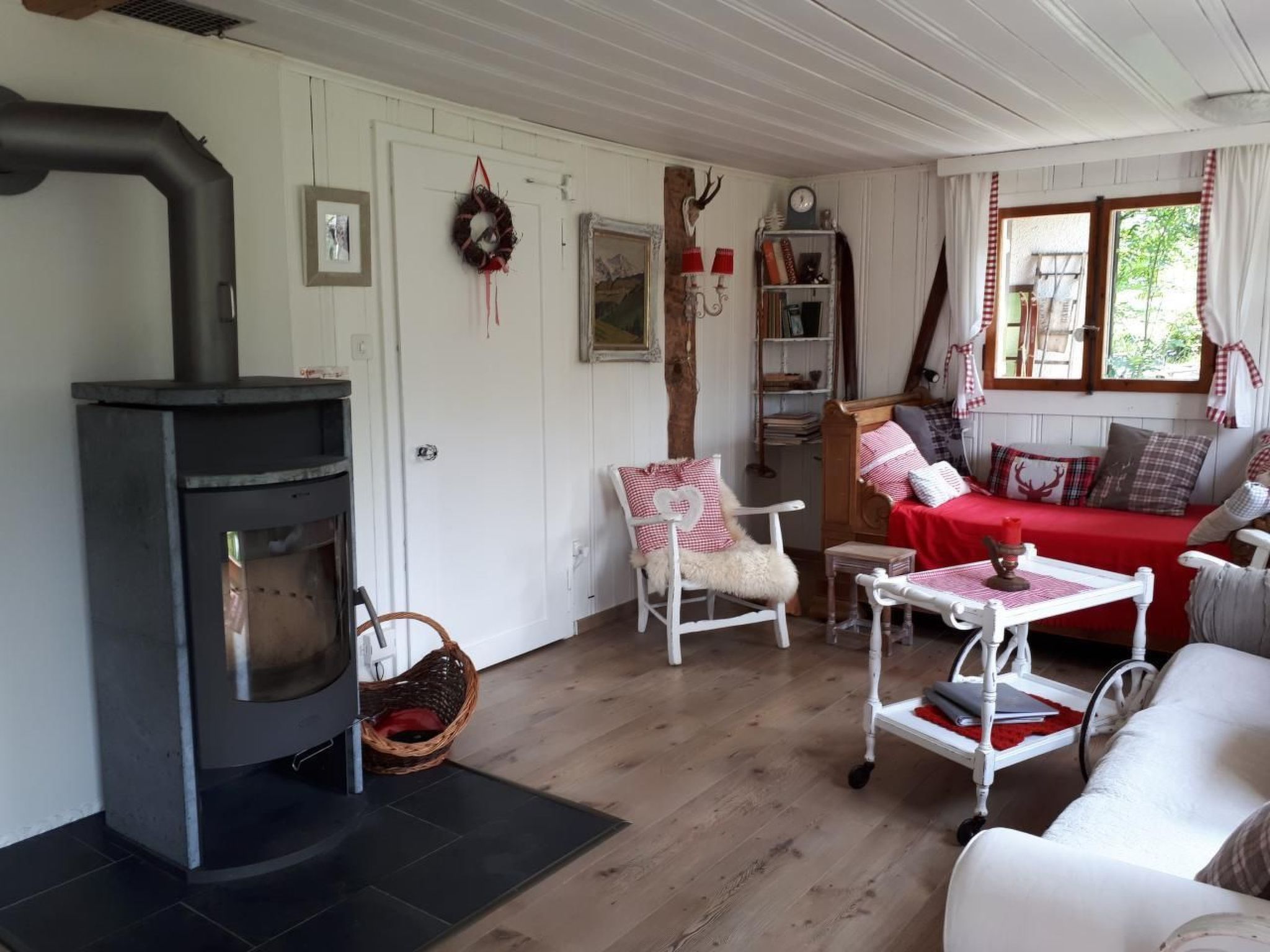 Chalet Chic+Hot Pot-Dedans