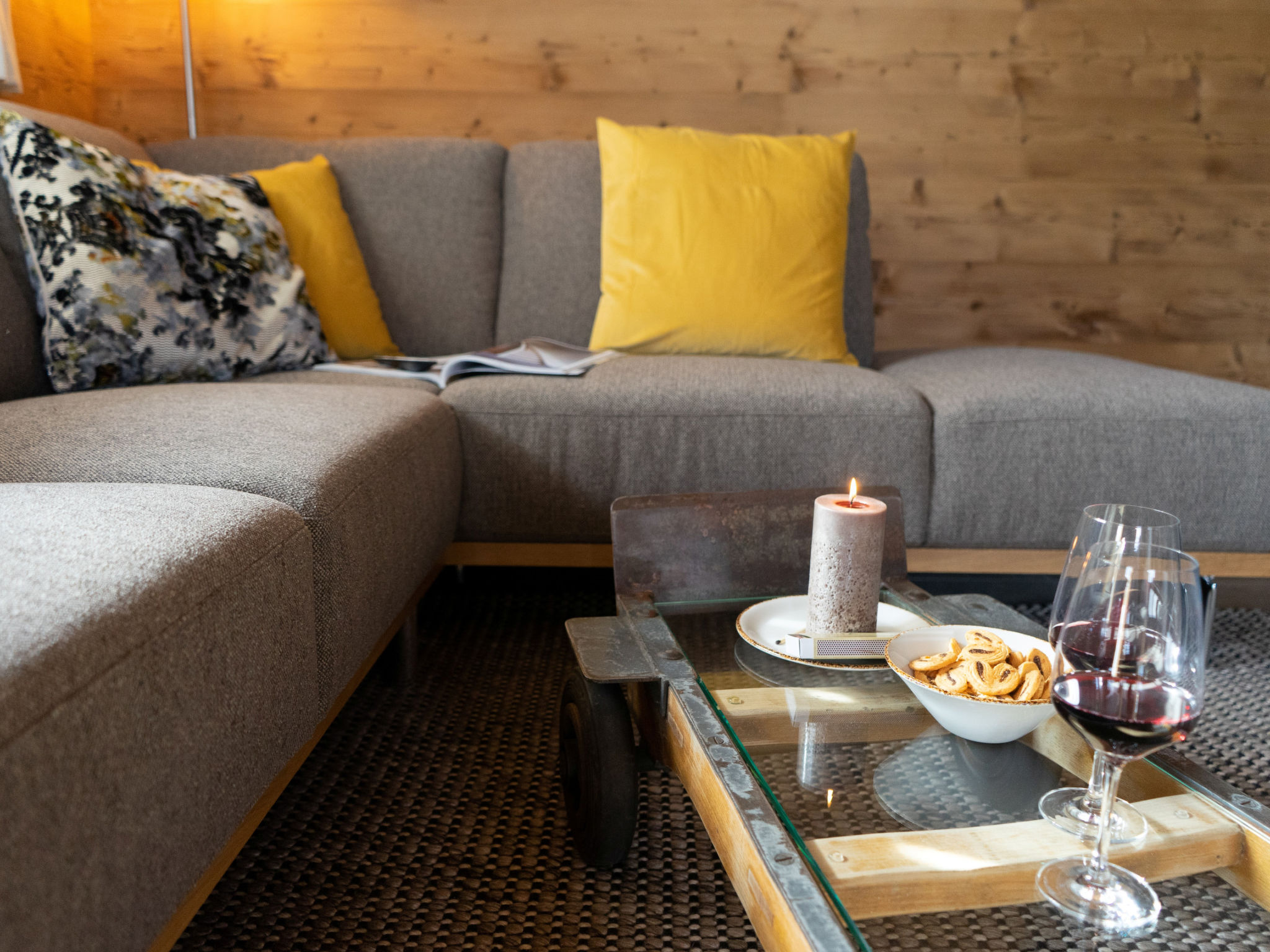 Chalet Schafberg — Living Room (5 of 30)