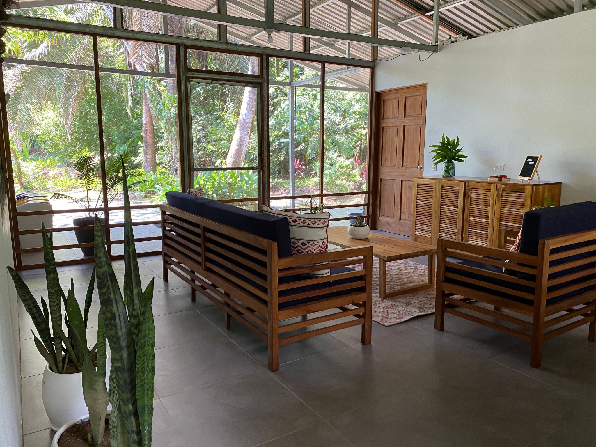 Scarlet House - Ozean-Natur-Entspannung-Meditation