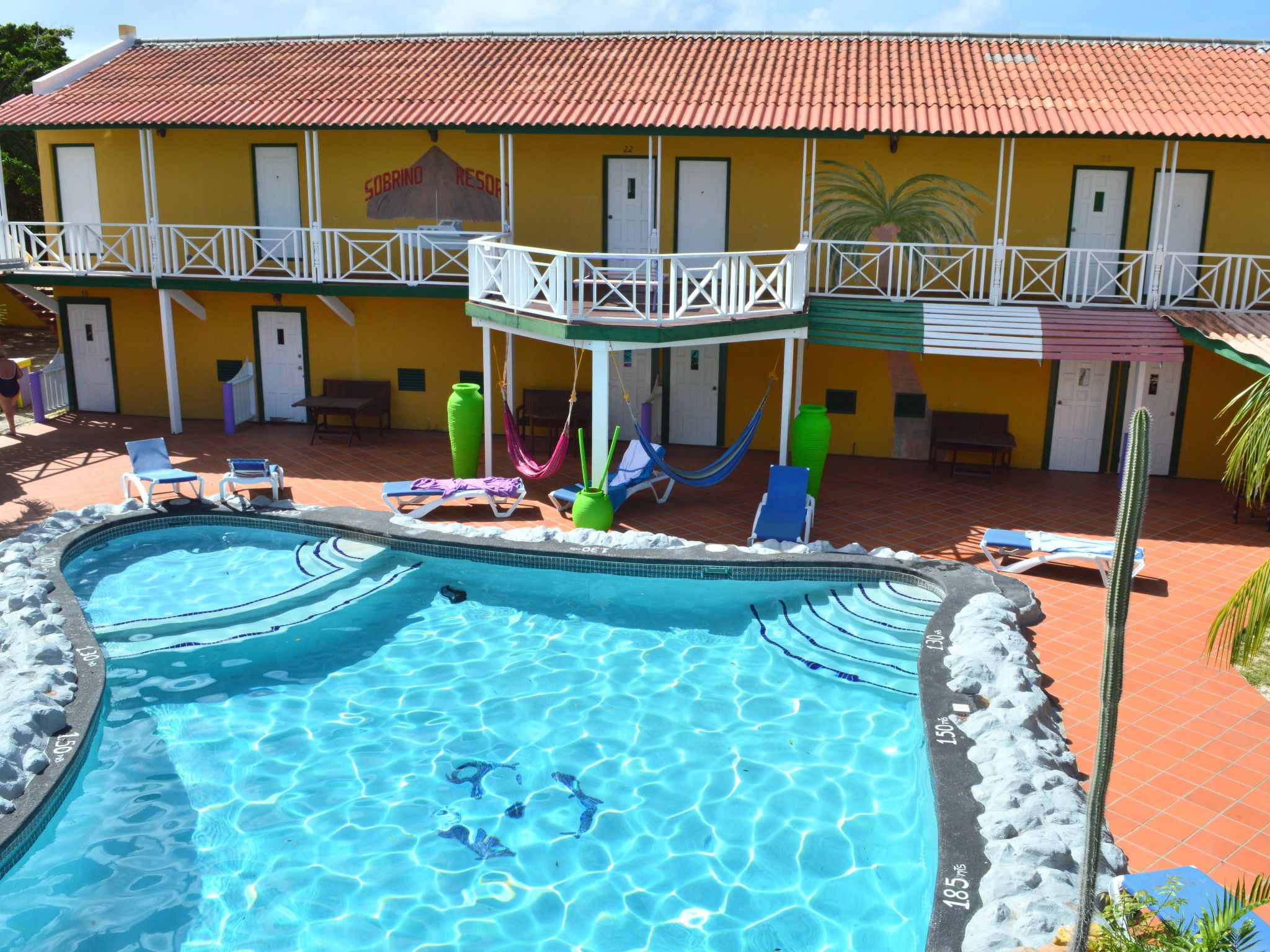 Helle Ferienwohnung mit gemütlicher Hängematte